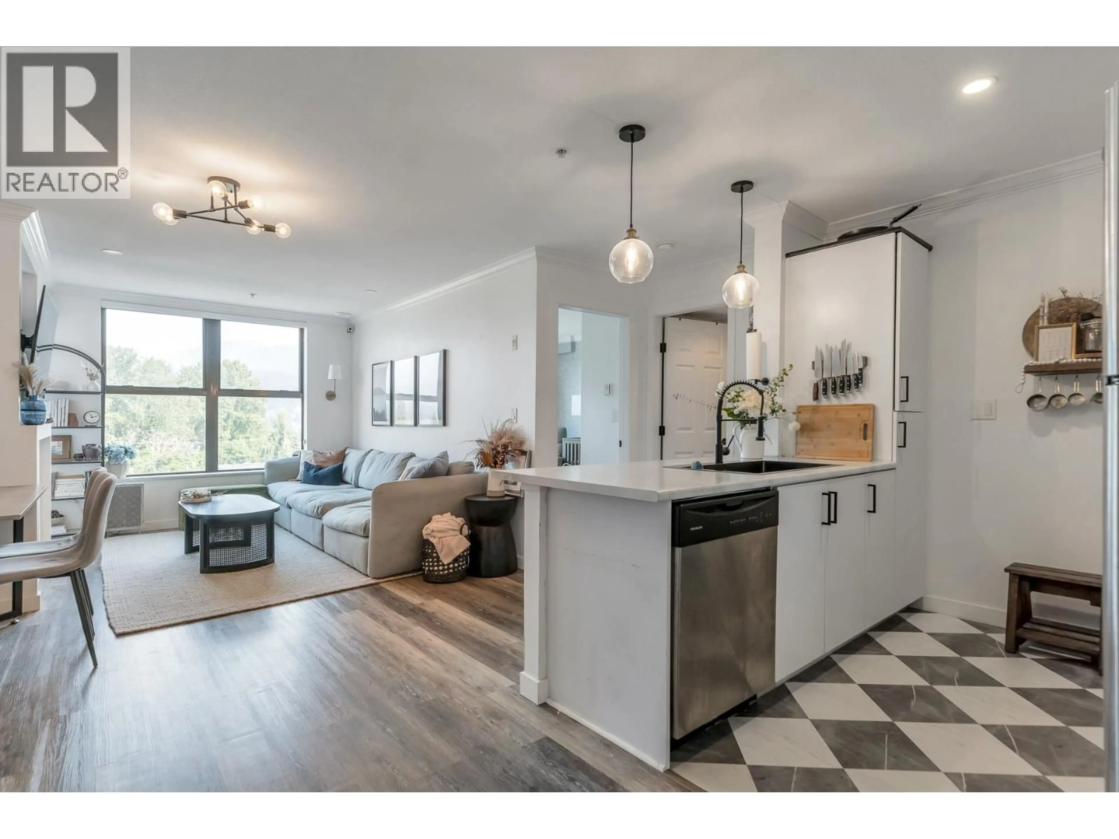 Open concept kitchen, unknown for 4004 - 84 GRANT STREET, Port Moody British Columbia V3H0B5