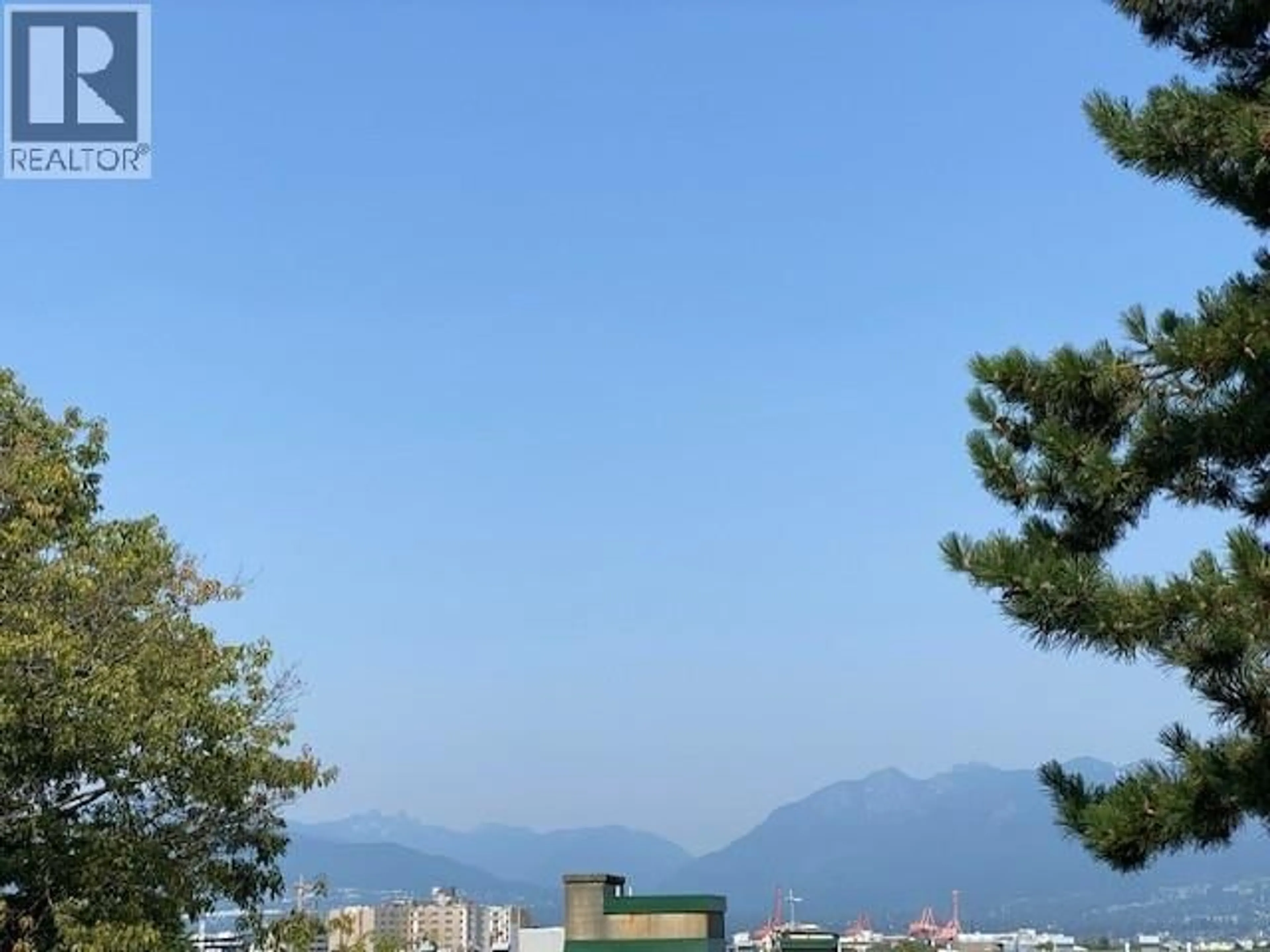 Balcony in the apartment, mountain view for 309 - 550 6TH AVENUE, Vancouver British Columbia V5T4H2
