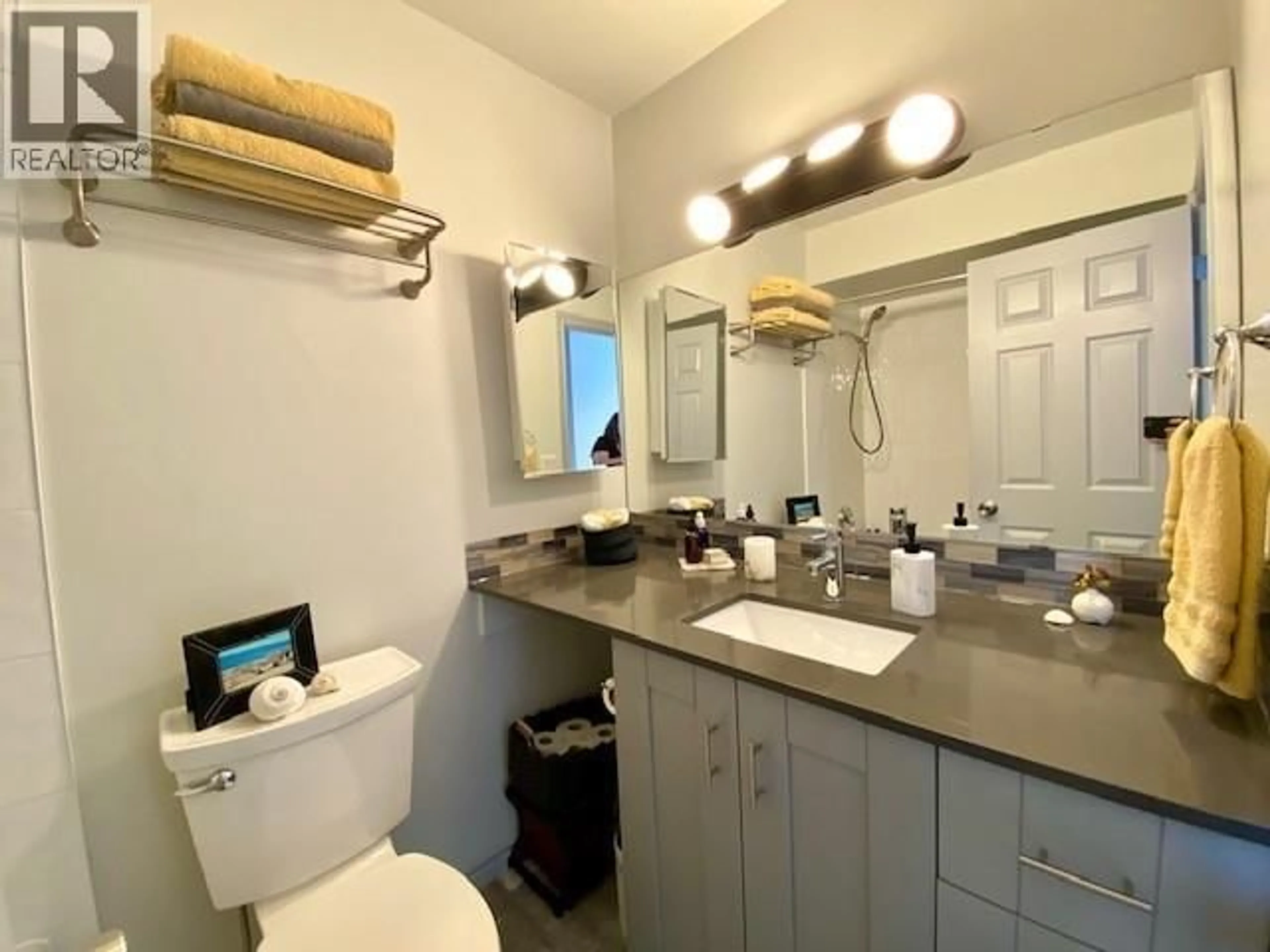 Standard bathroom, unknown for 309 - 550 6TH AVENUE, Vancouver British Columbia V5T4H2
