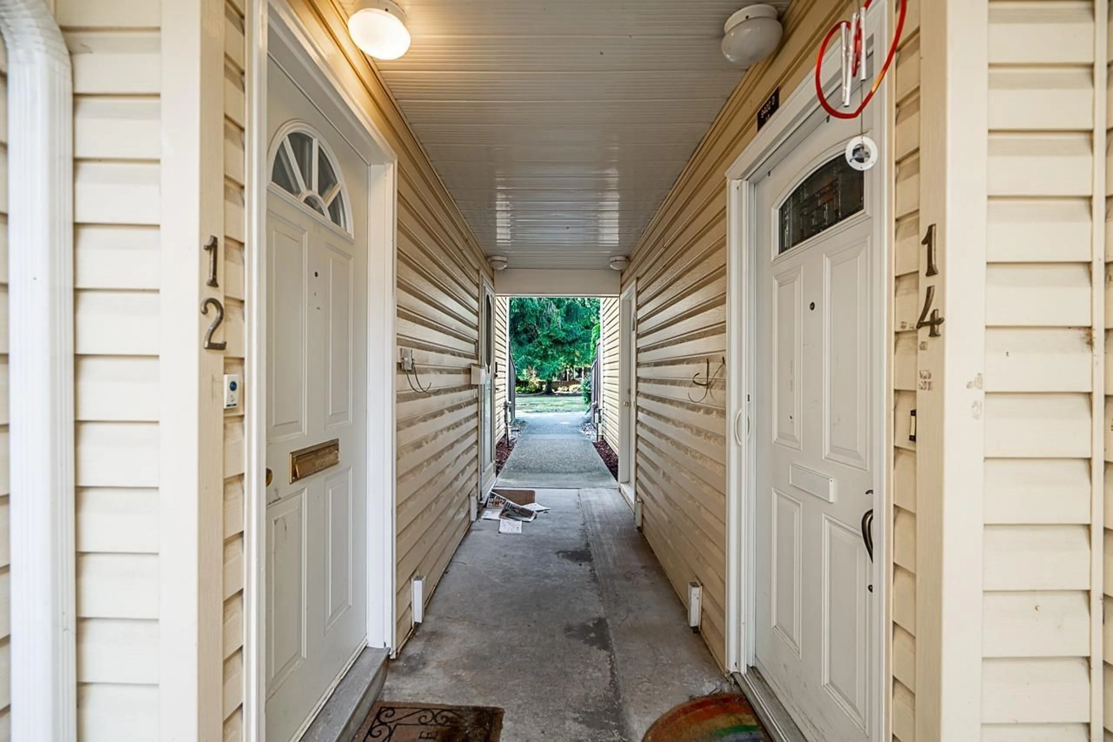 Indoor entryway for 12 - 9402 122, Surrey British Columbia V3V4L6