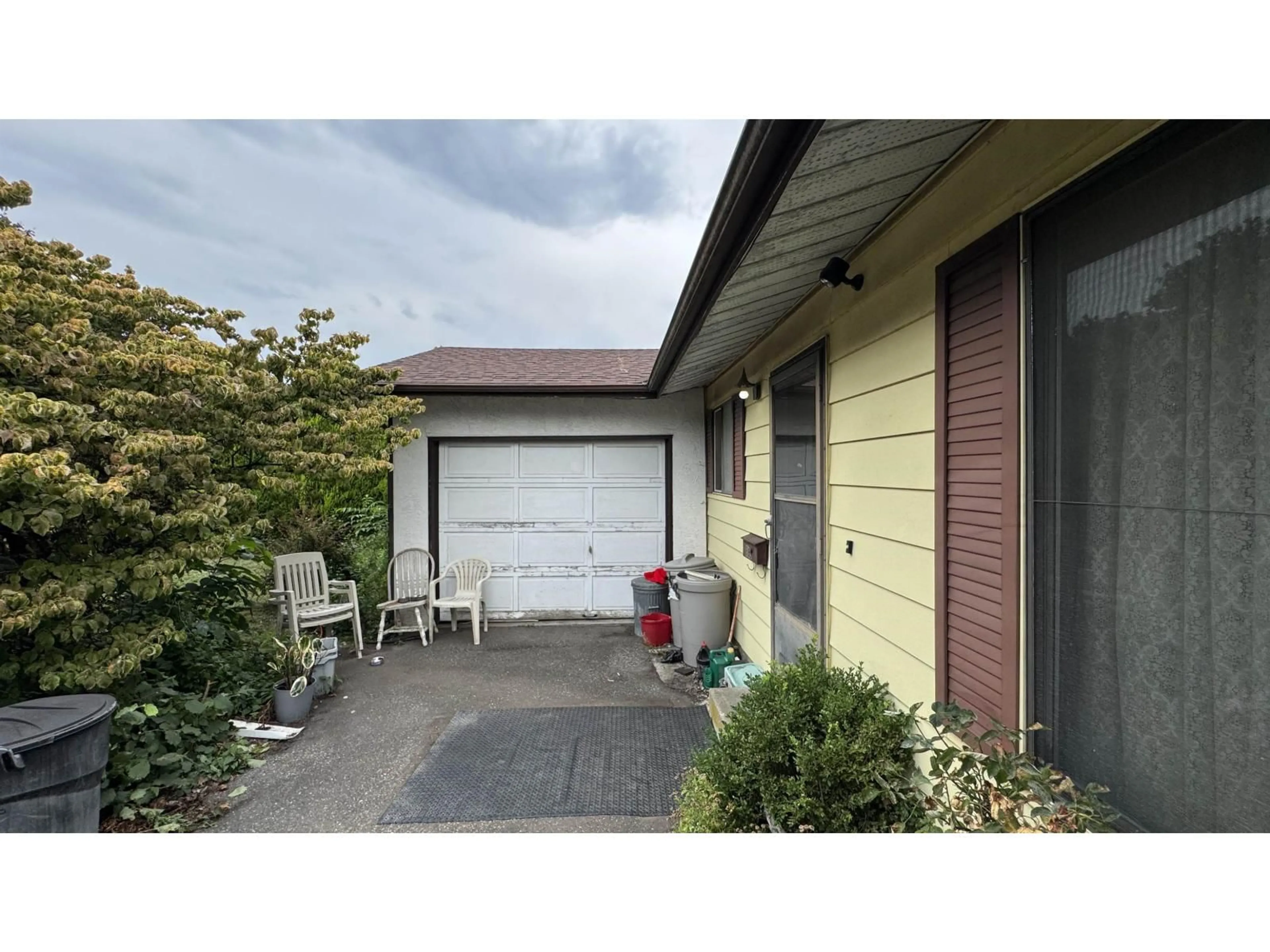 Unknown for 8900 CHARLES STREET, Chilliwack British Columbia V2P7H8