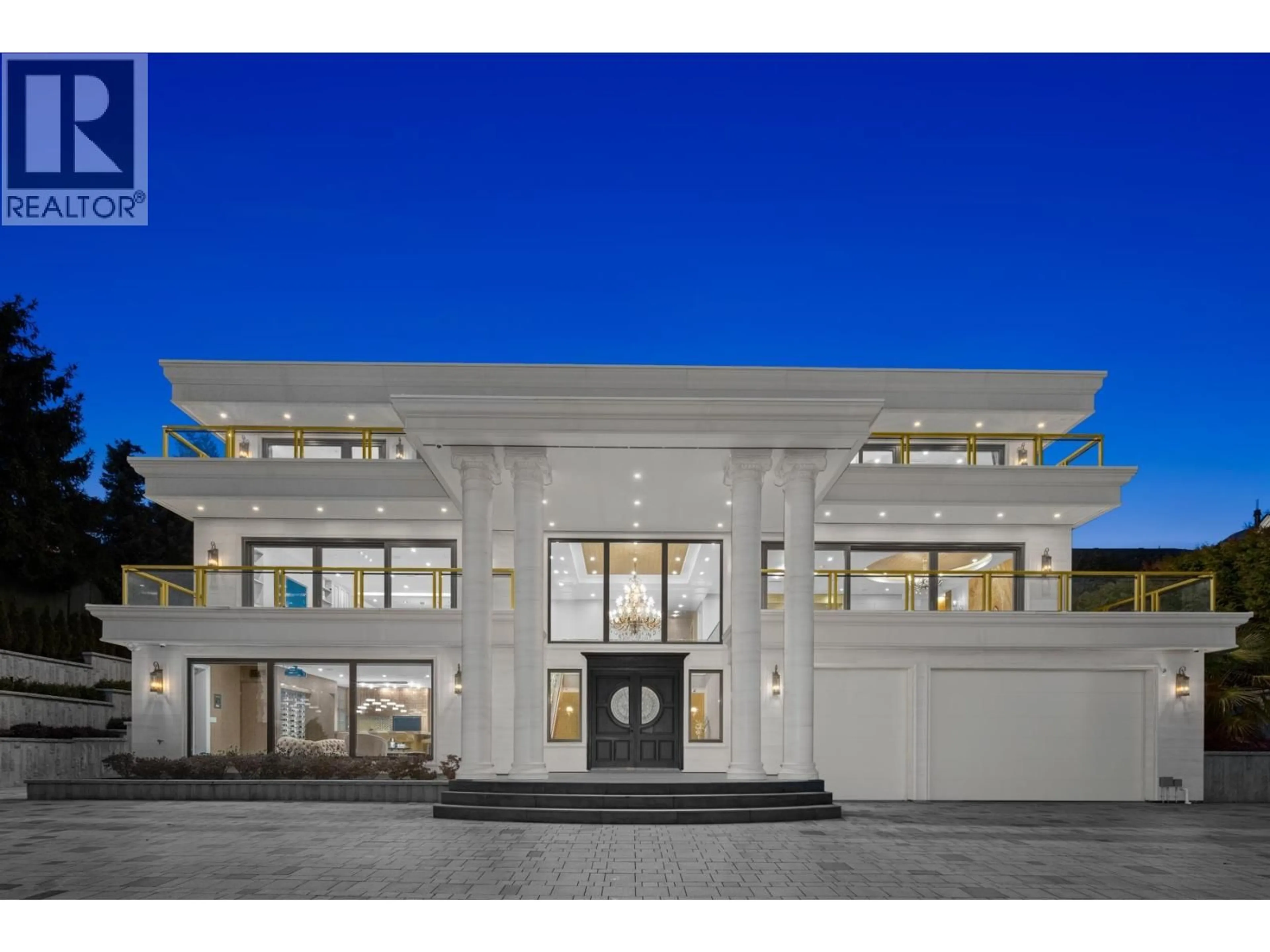 Indoor foyer for 1337 CAMRIDGE ROAD, West Vancouver British Columbia V7S2M7