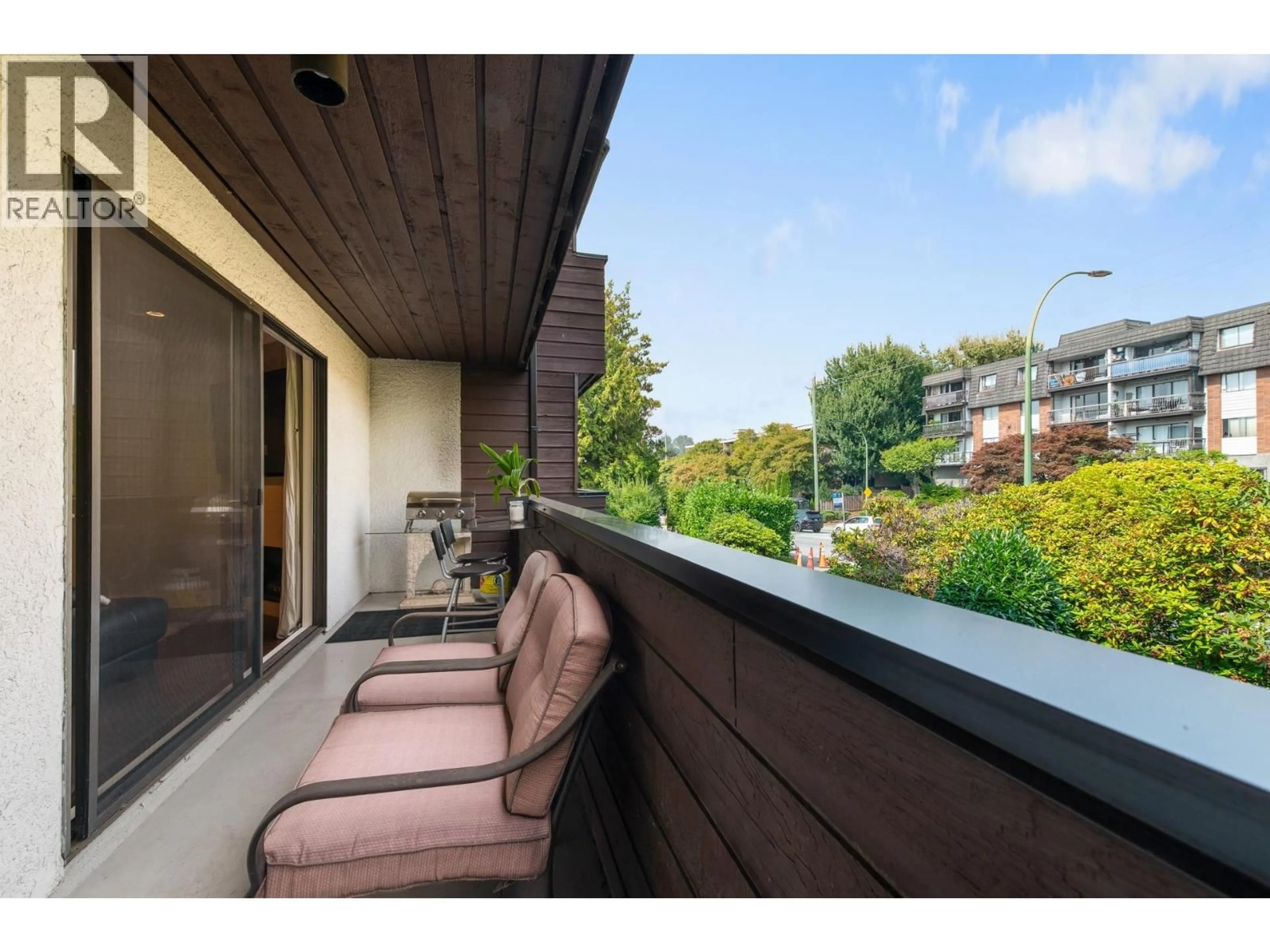Balcony in the apartment, water/lake/river/ocean view for 204 - 341 3RD STREET, North Vancouver British Columbia V7M1G3
