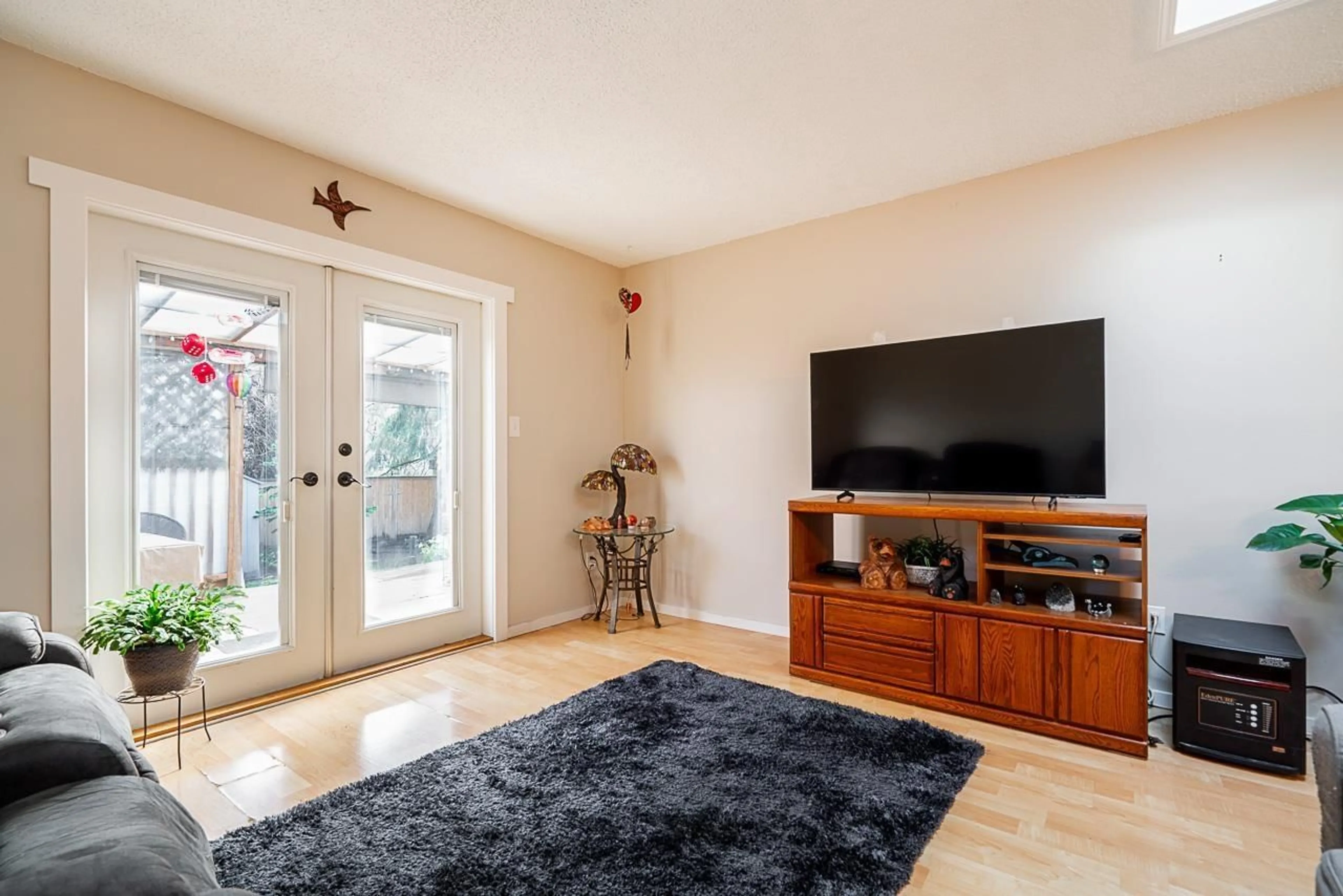 Unknown for 8038 139B STREET, Surrey British Columbia V3W6R3