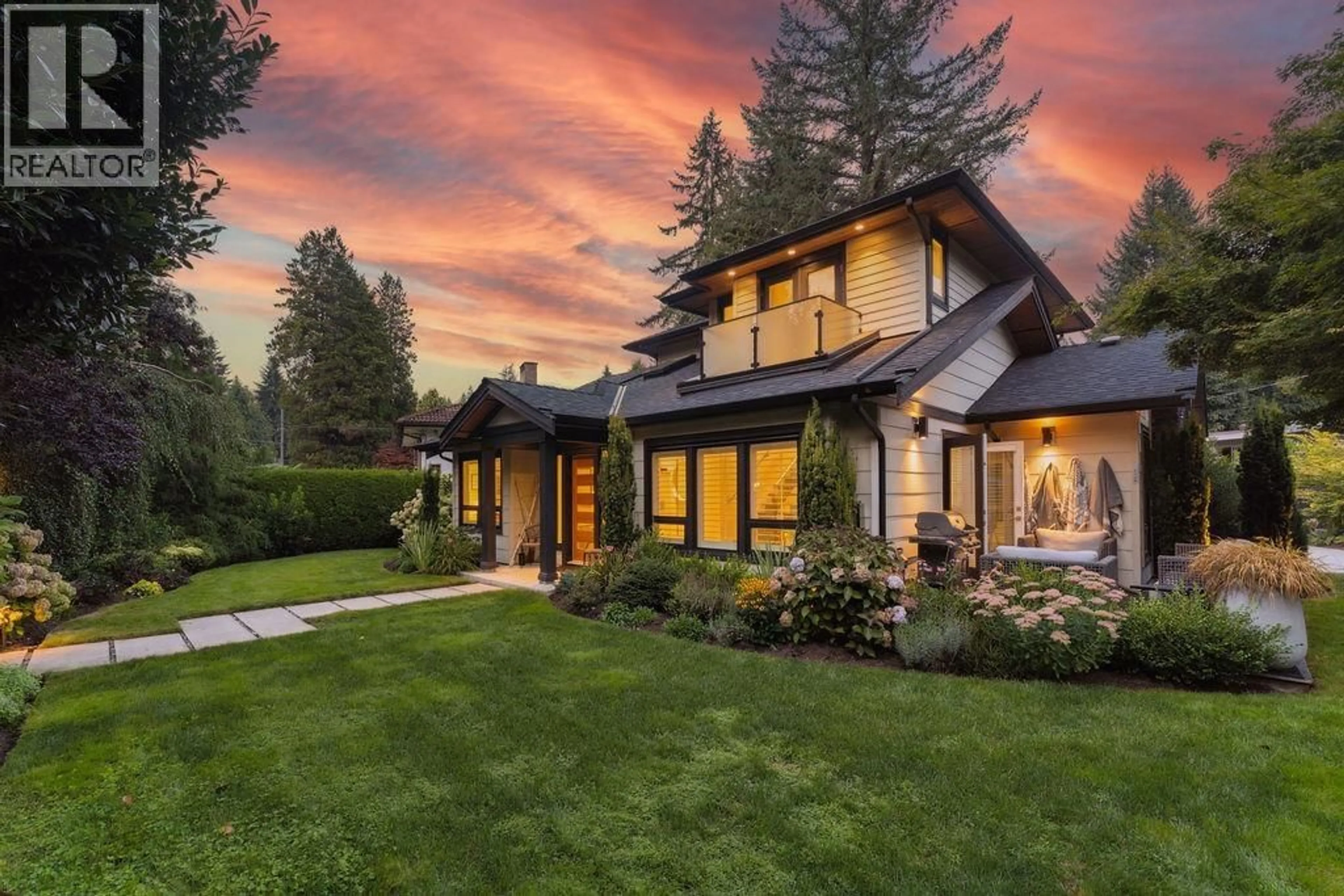 Home with brick exterior material, mountain view for 2108 BERKLEY AVENUE, North Vancouver British Columbia V7H1Z7