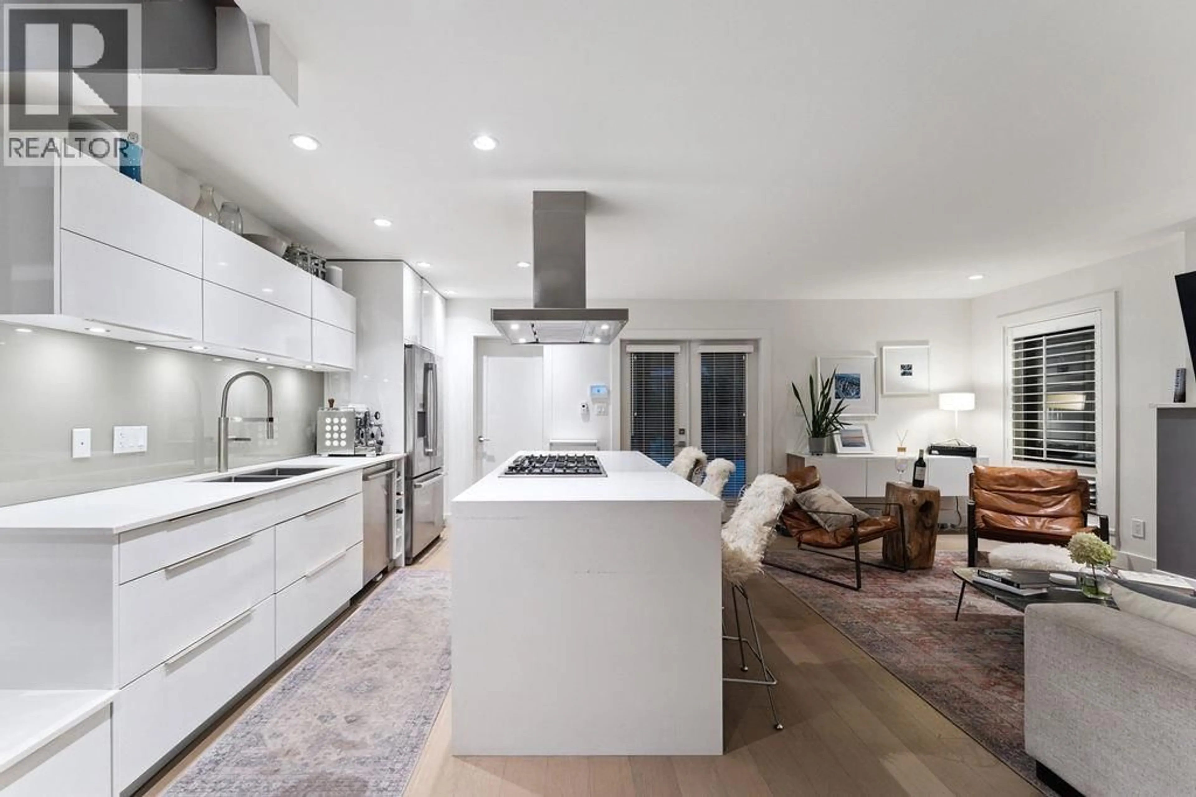 Contemporary kitchen, unknown for 2108 BERKLEY AVENUE, North Vancouver British Columbia V7H1Z7