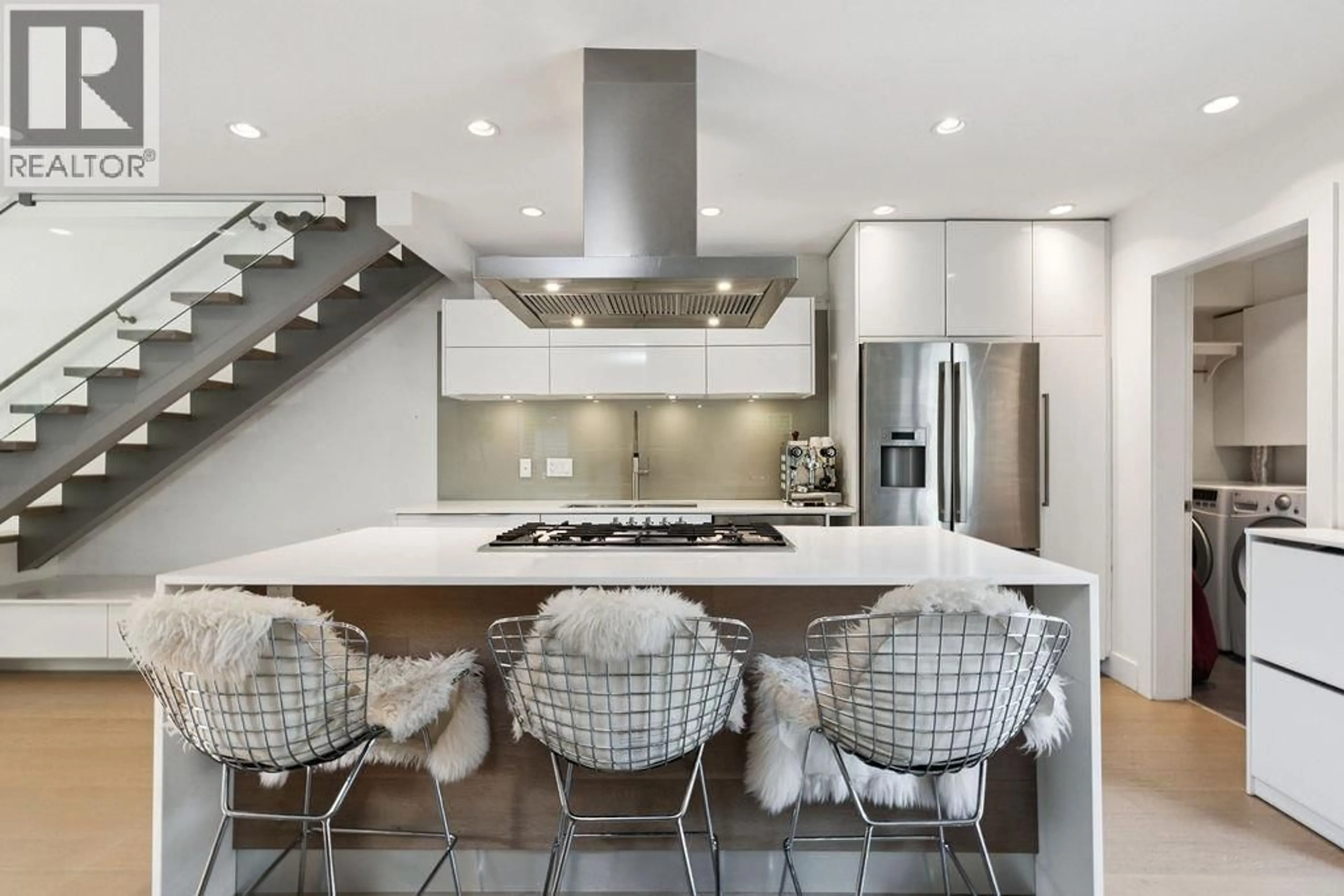 Contemporary kitchen, unknown for 2108 BERKLEY AVENUE, North Vancouver British Columbia V7H1Z7