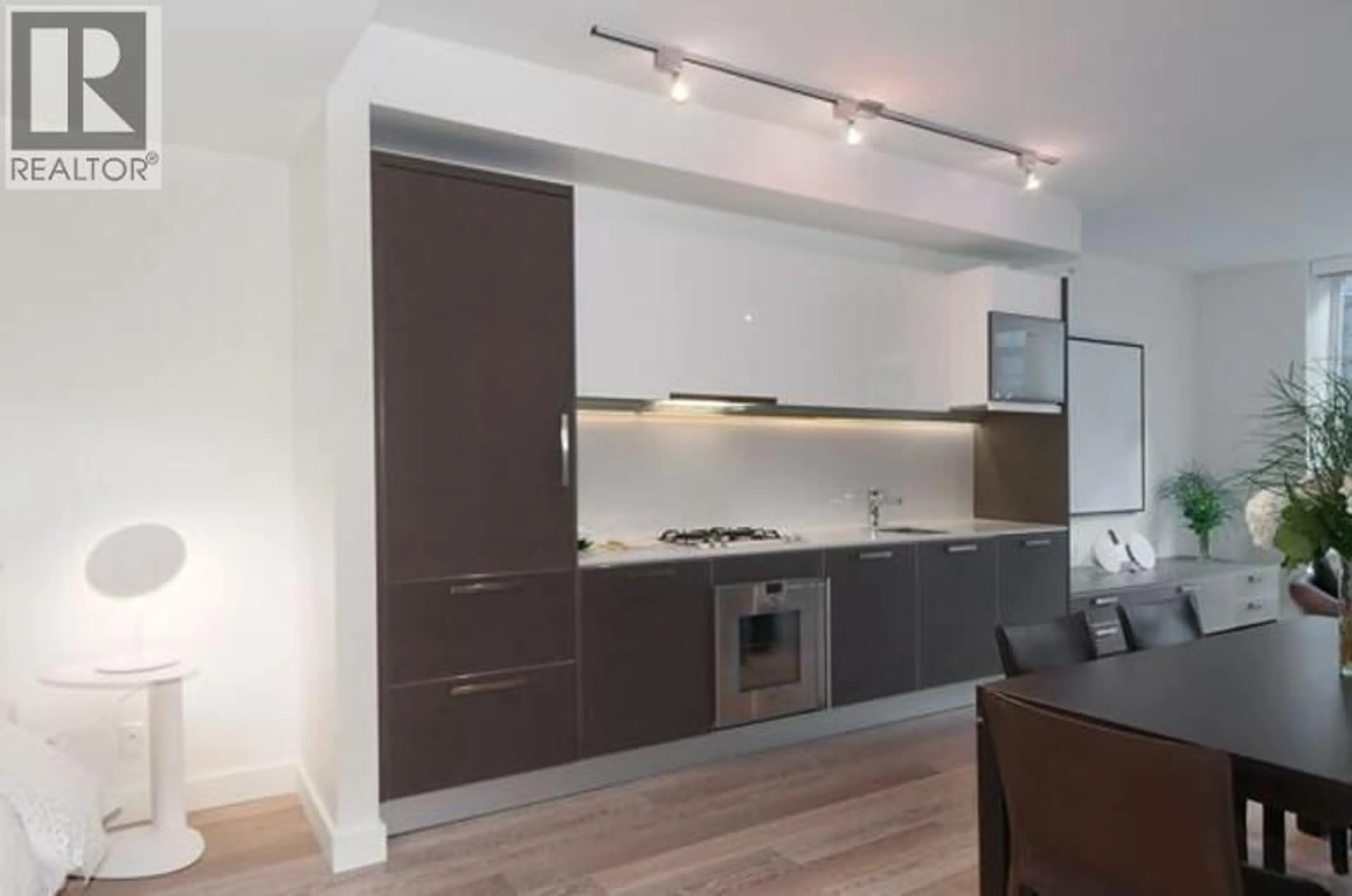 Standard kitchen, wood/laminate floor for 206 - 1477 PENDER STREET, Vancouver British Columbia V6G2S3