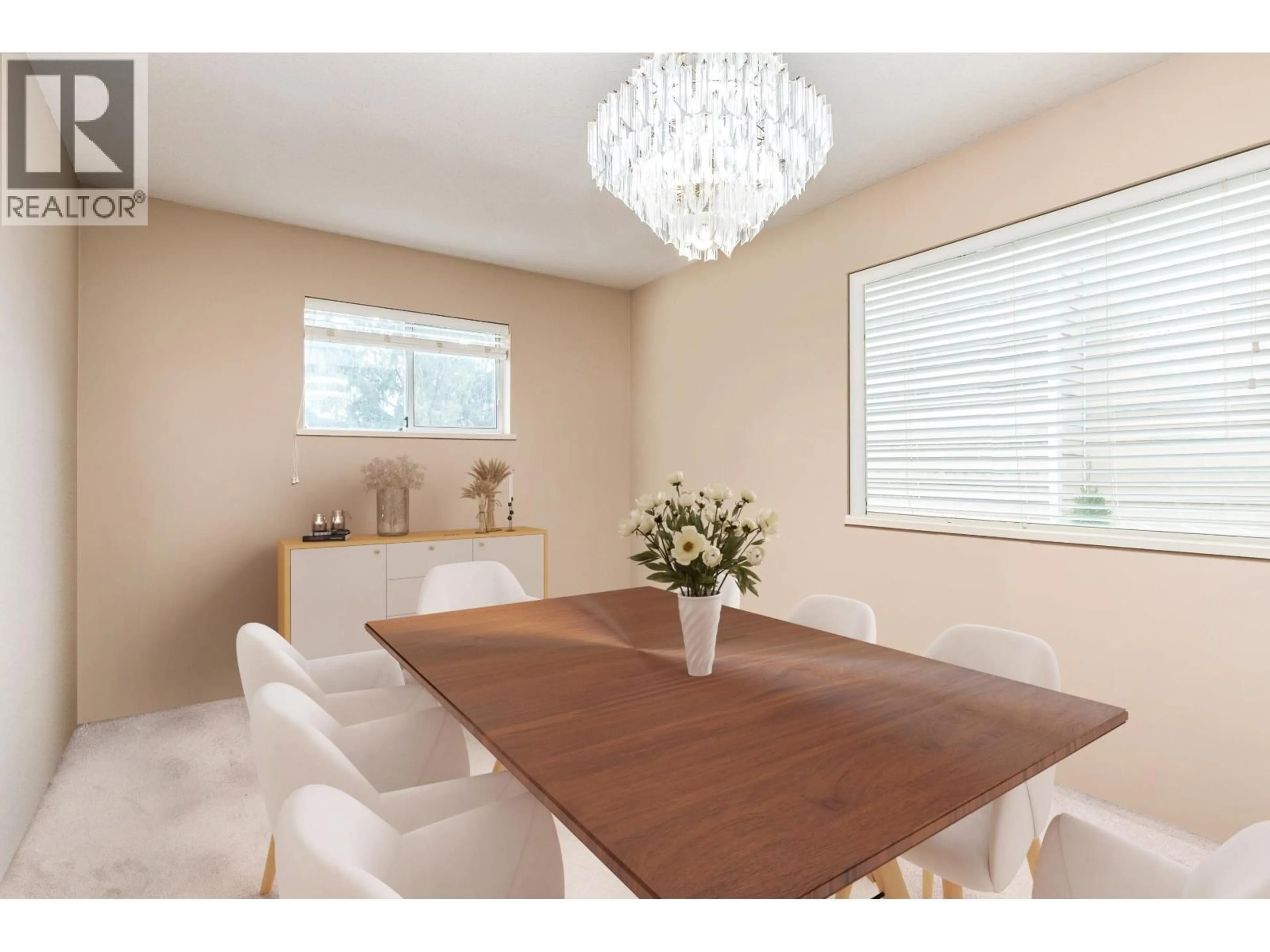 Dining room, wood/laminate floor for 133 WARRICK STREET, Coquitlam British Columbia V3K5L3