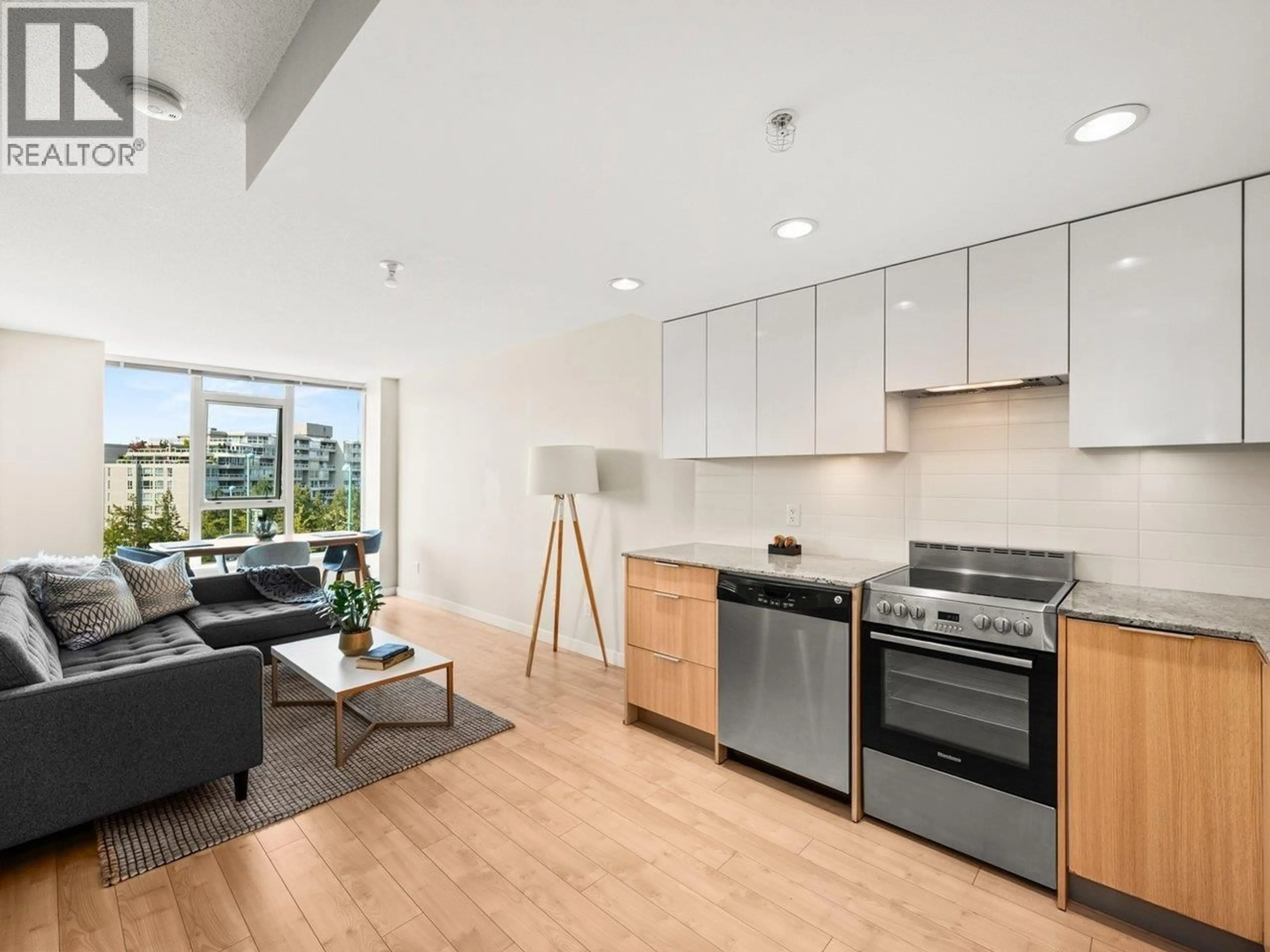 Open concept kitchen, unknown for 714 - 445 2ND AVENUE, Vancouver British Columbia V5Y0E8