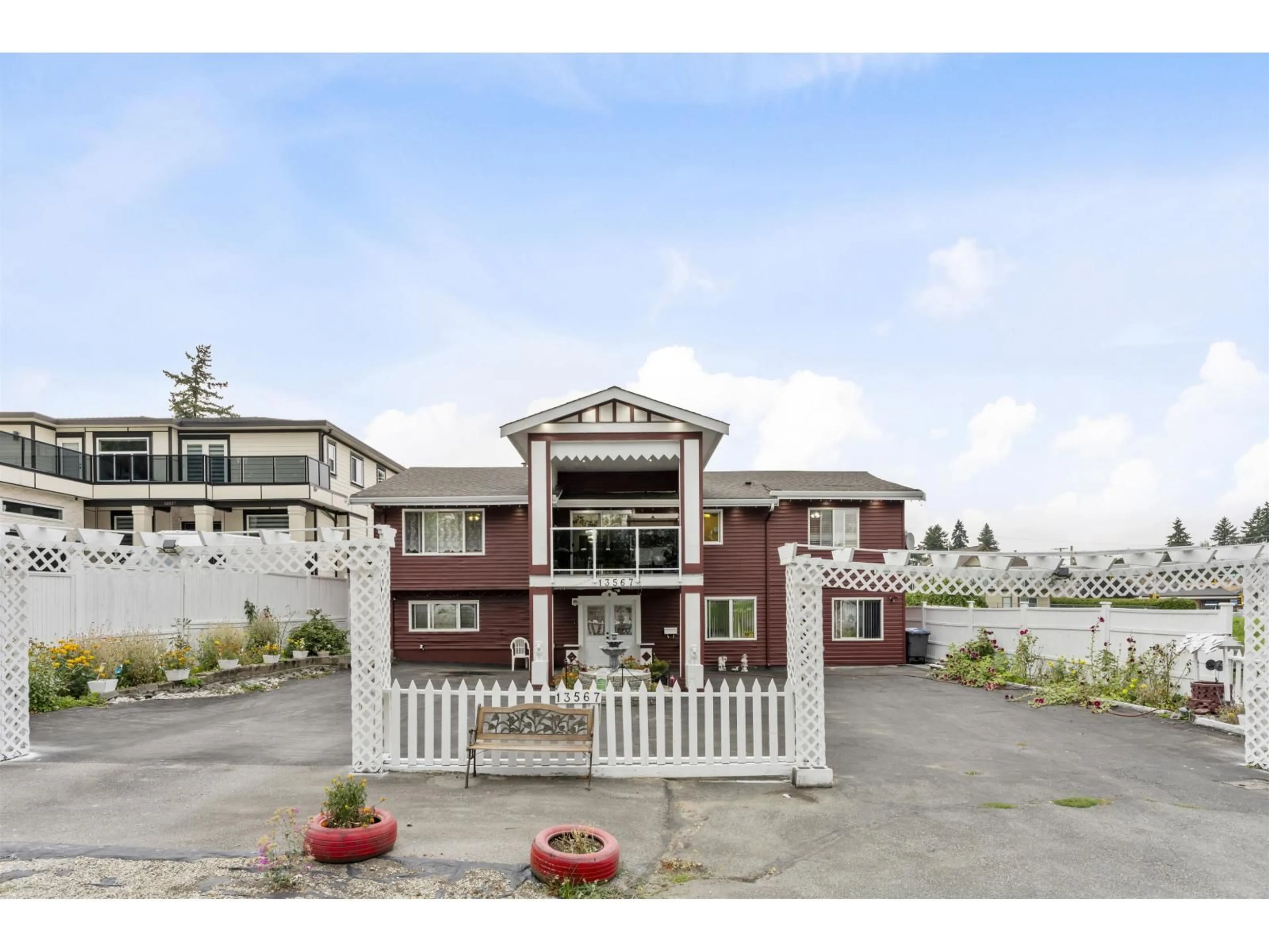 Unknown for 13567 67A, Surrey British Columbia V3W2C1