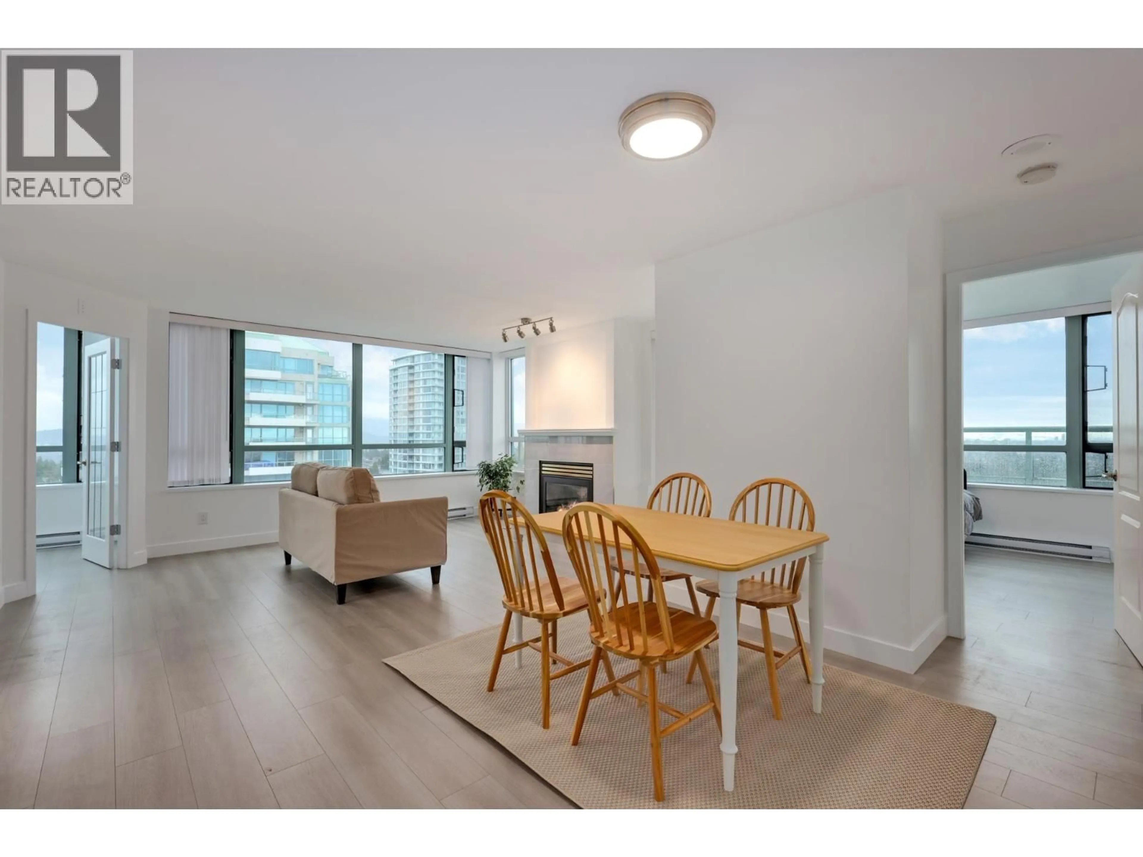 Unknown for 1803 - 6622 SOUTHOAKS CRESCENT, Burnaby British Columbia V5E4K2