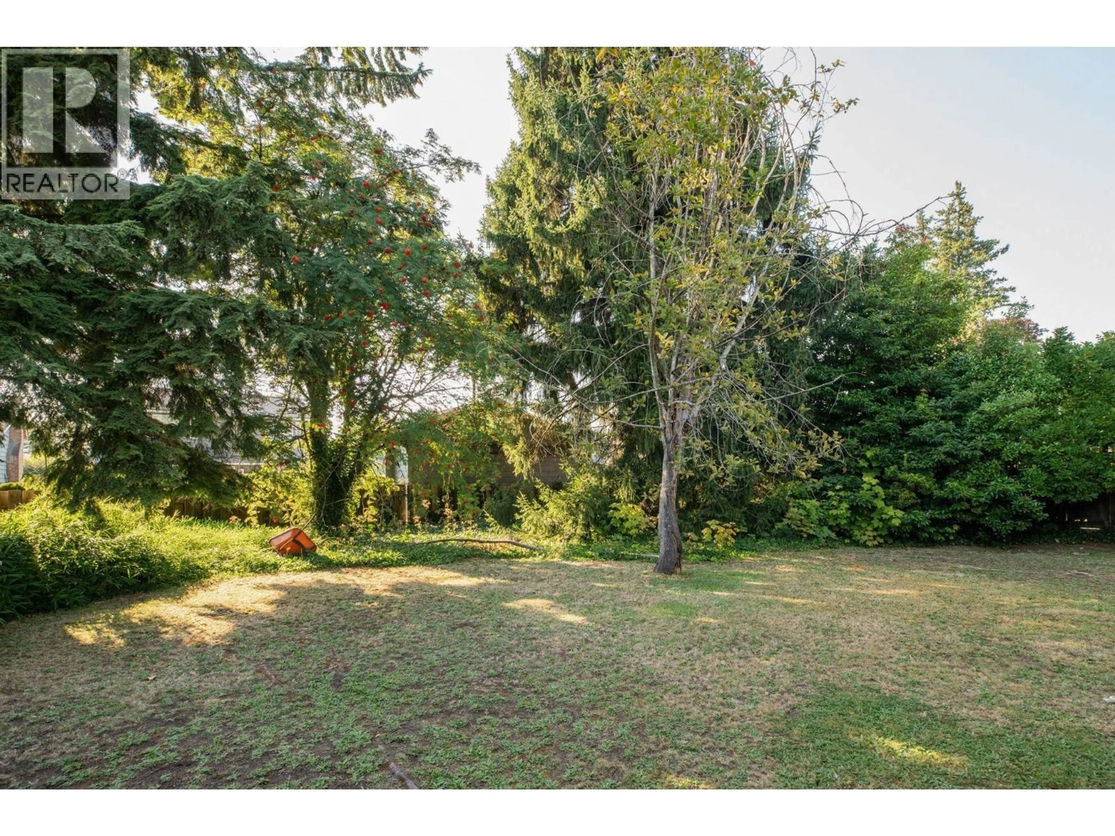A pic from outside/outdoor area/front of a property/back of a property/a pic from drone, forest/trees view for 900 PORTER STREET, Coquitlam British Columbia V3J5C2