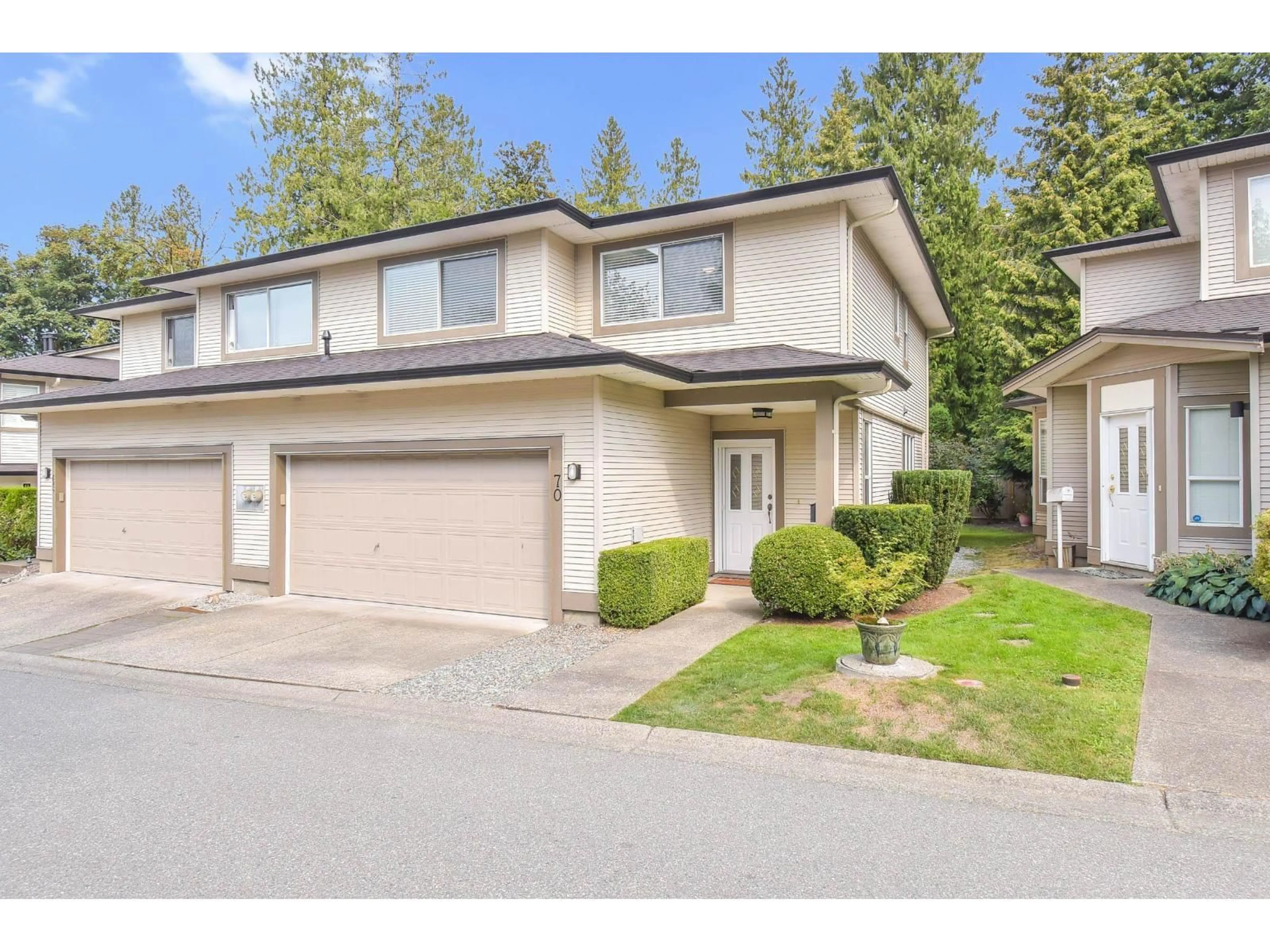 A pic from outside/outdoor area/front of a property/back of a property/a pic from drone, street for 70 - 20881 87, Langley British Columbia V1M3X1