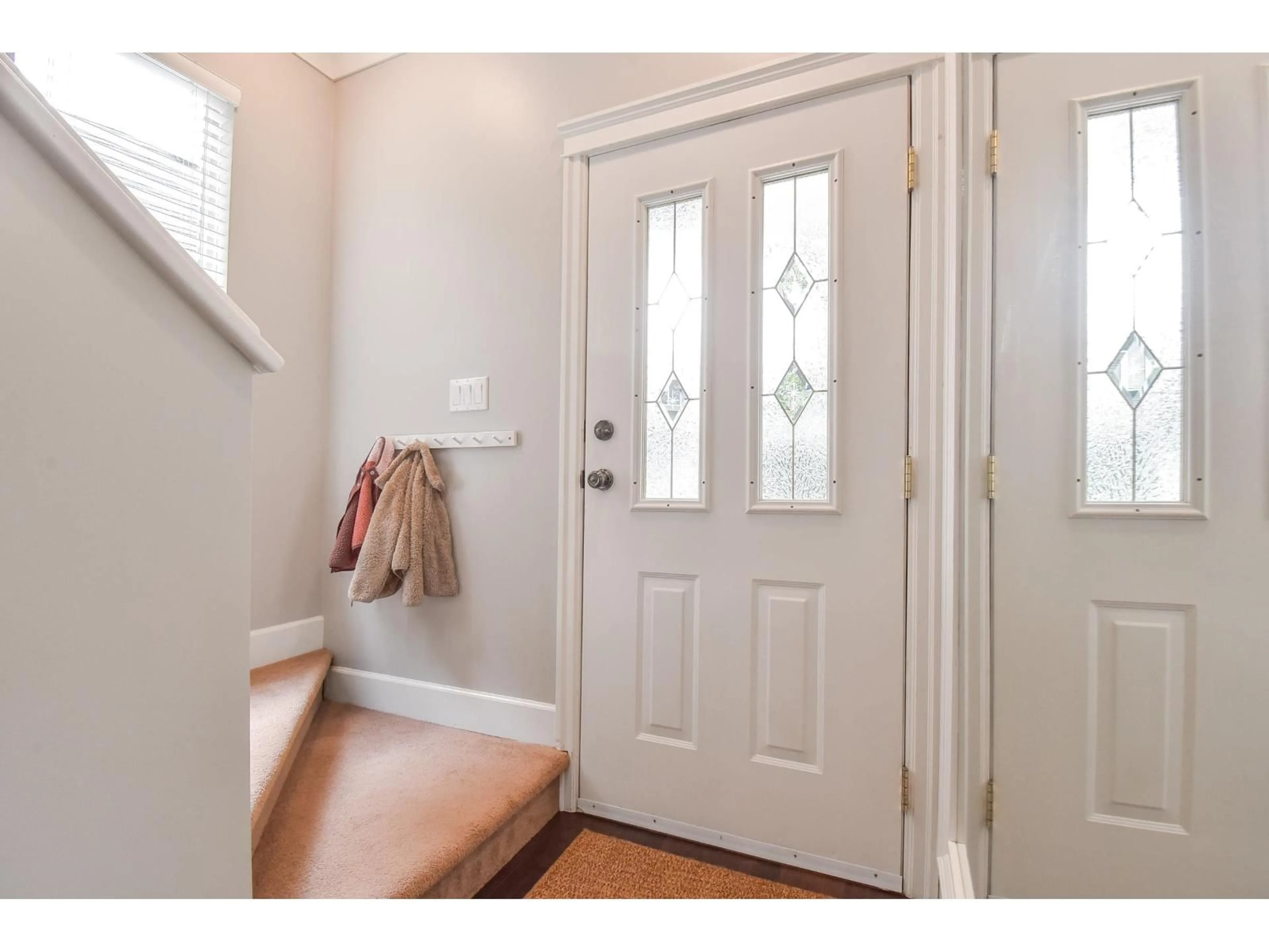 Indoor entryway for 70 - 20881 87, Langley British Columbia V1M3X1