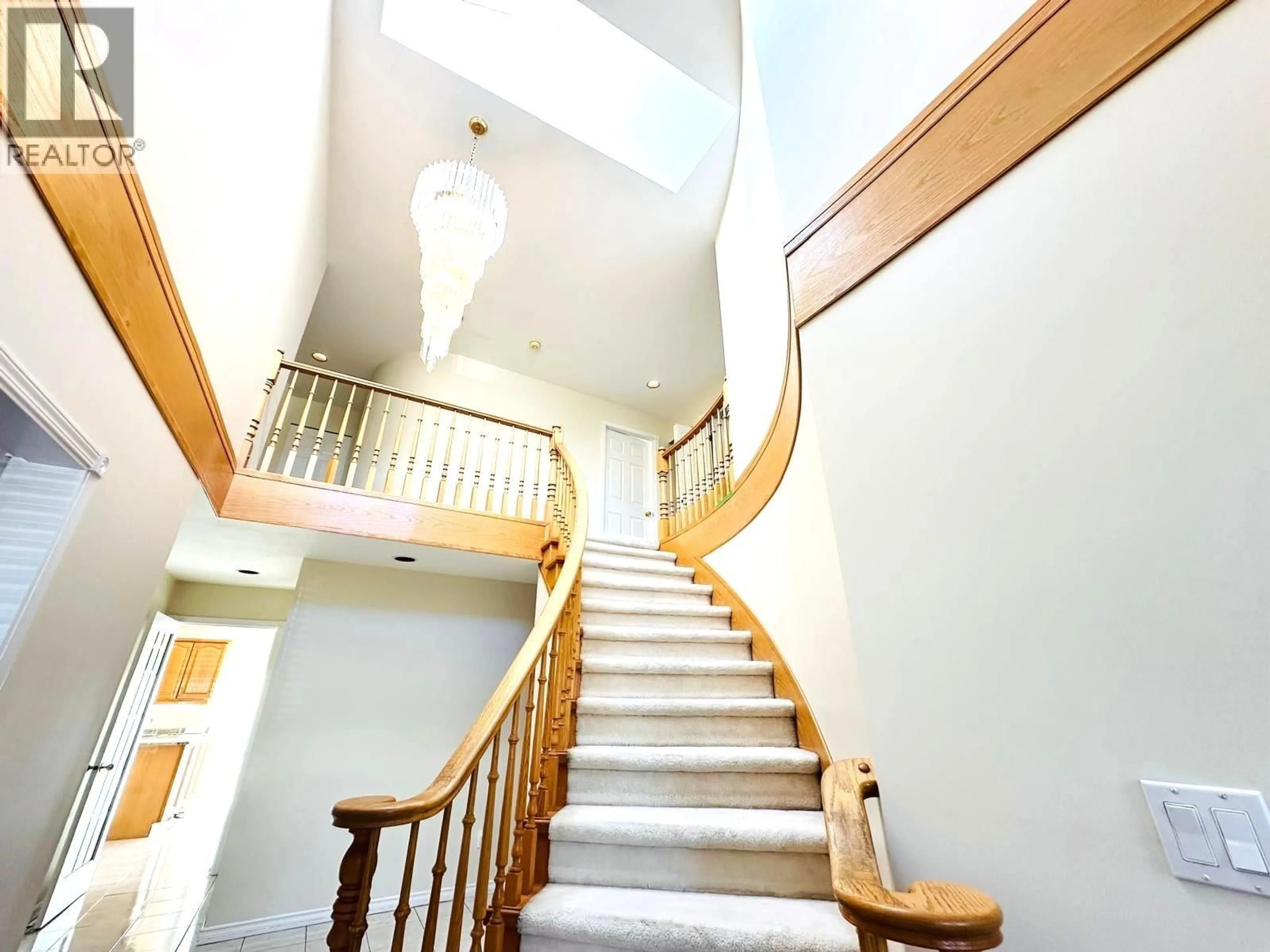 Indoor foyer for 4191 FISHER DRIVE, Richmond British Columbia V6X3S4