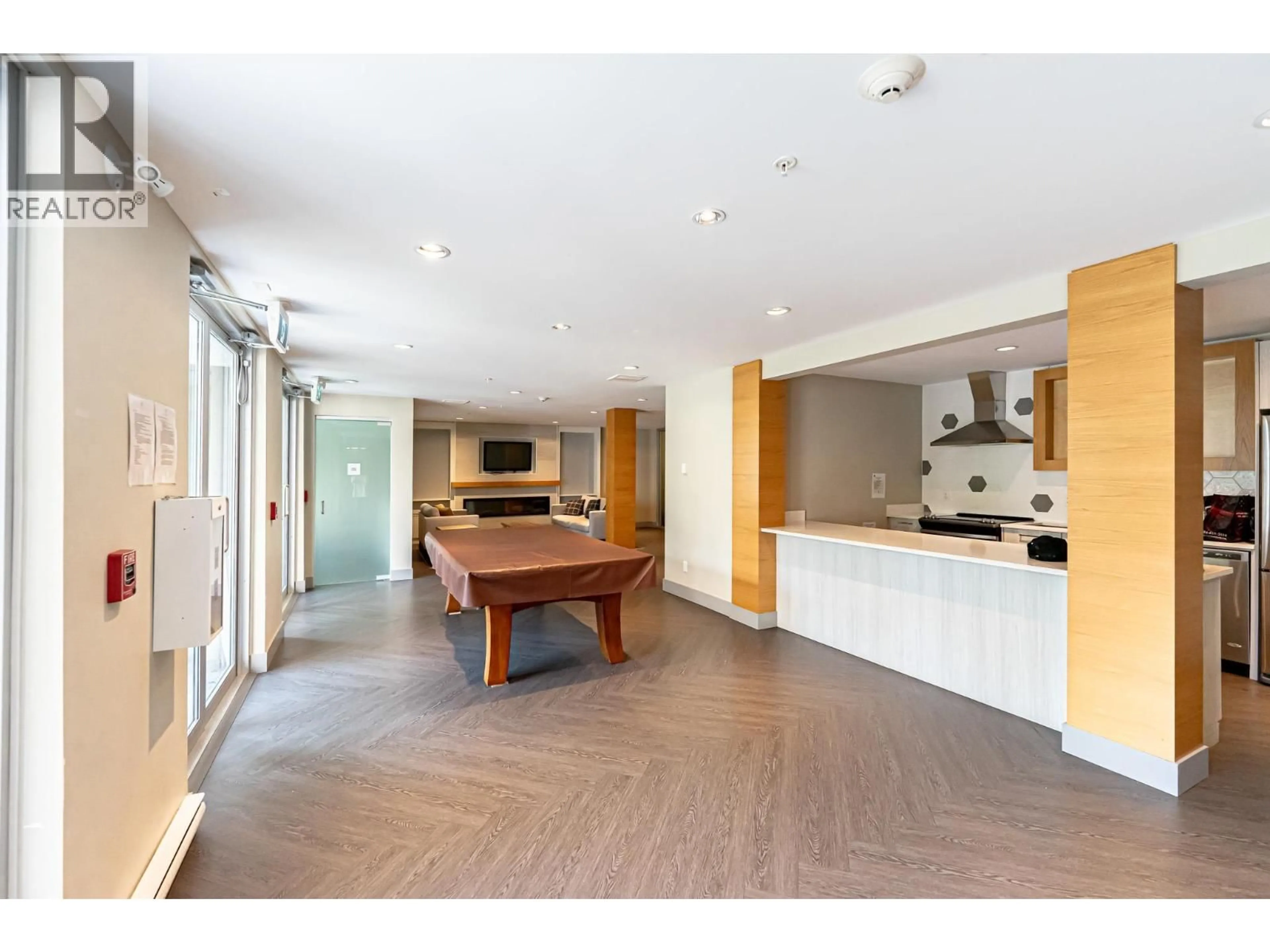 Indoor foyer for PH-03 - 1306 FIFTH AVENUE, New Westminster British Columbia V3M0K5