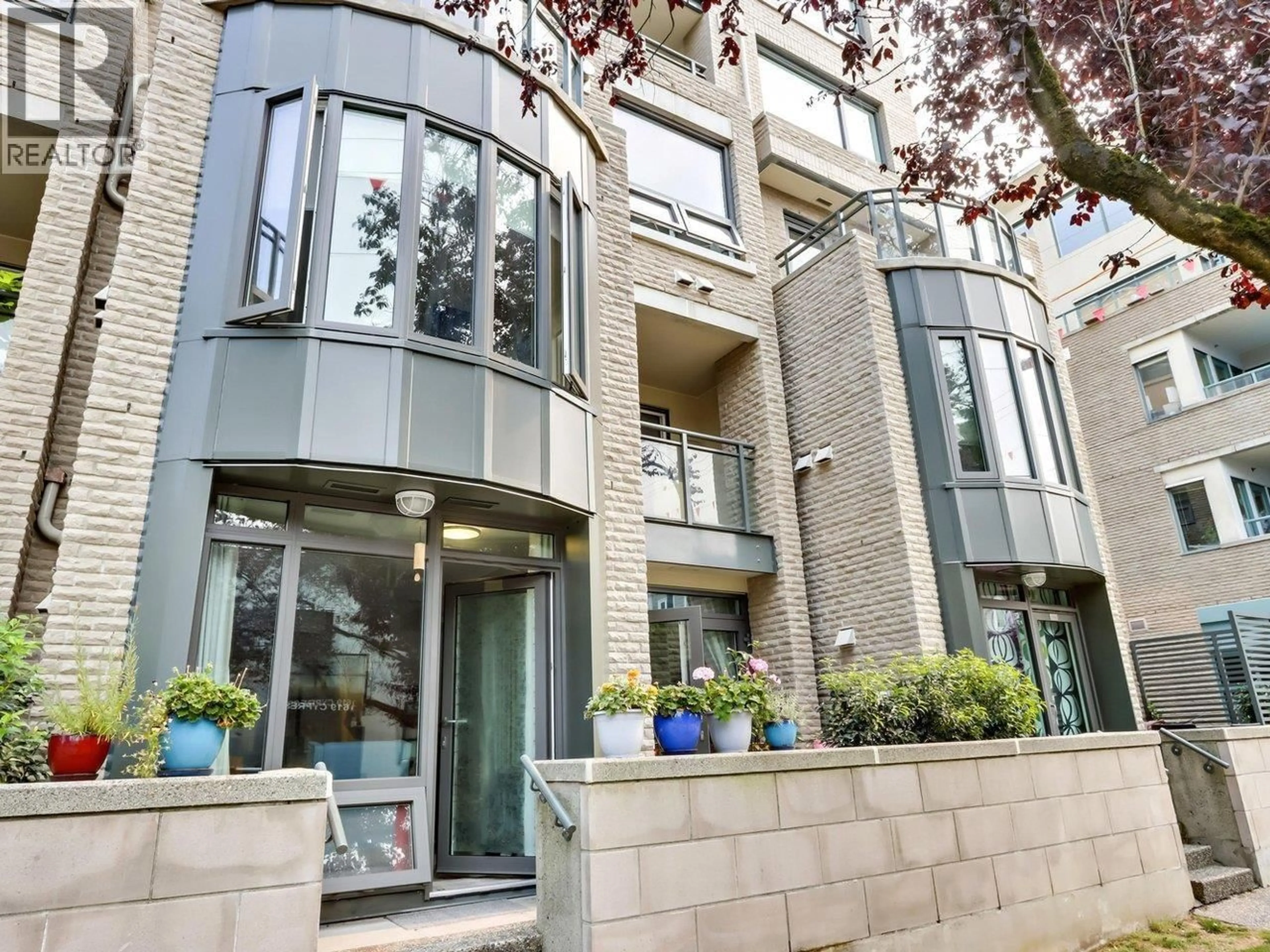 Home with brick exterior material, unknown for 1628 CYPRESS STREET, Vancouver British Columbia V6J5J1