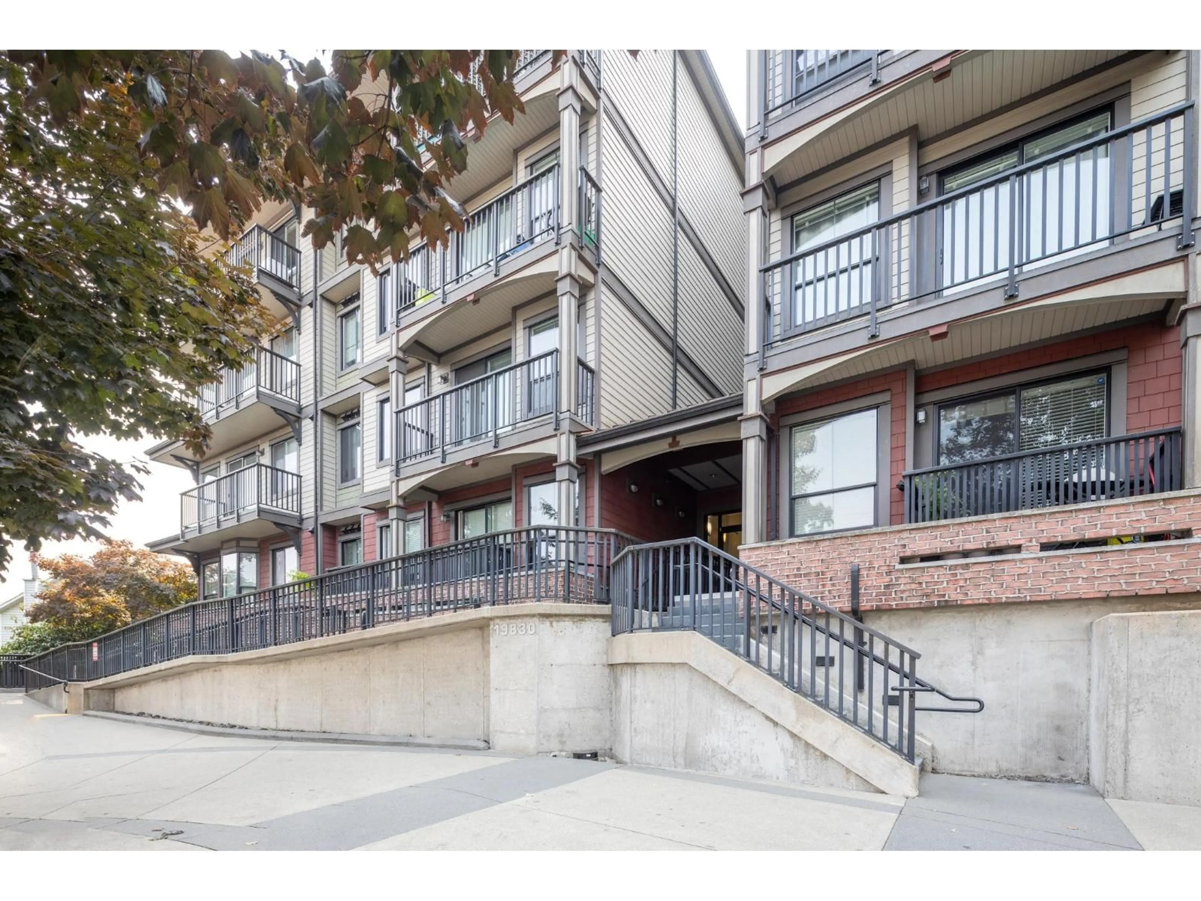 Unknown for 308 - 19830 56, Langley British Columbia V3A0A5