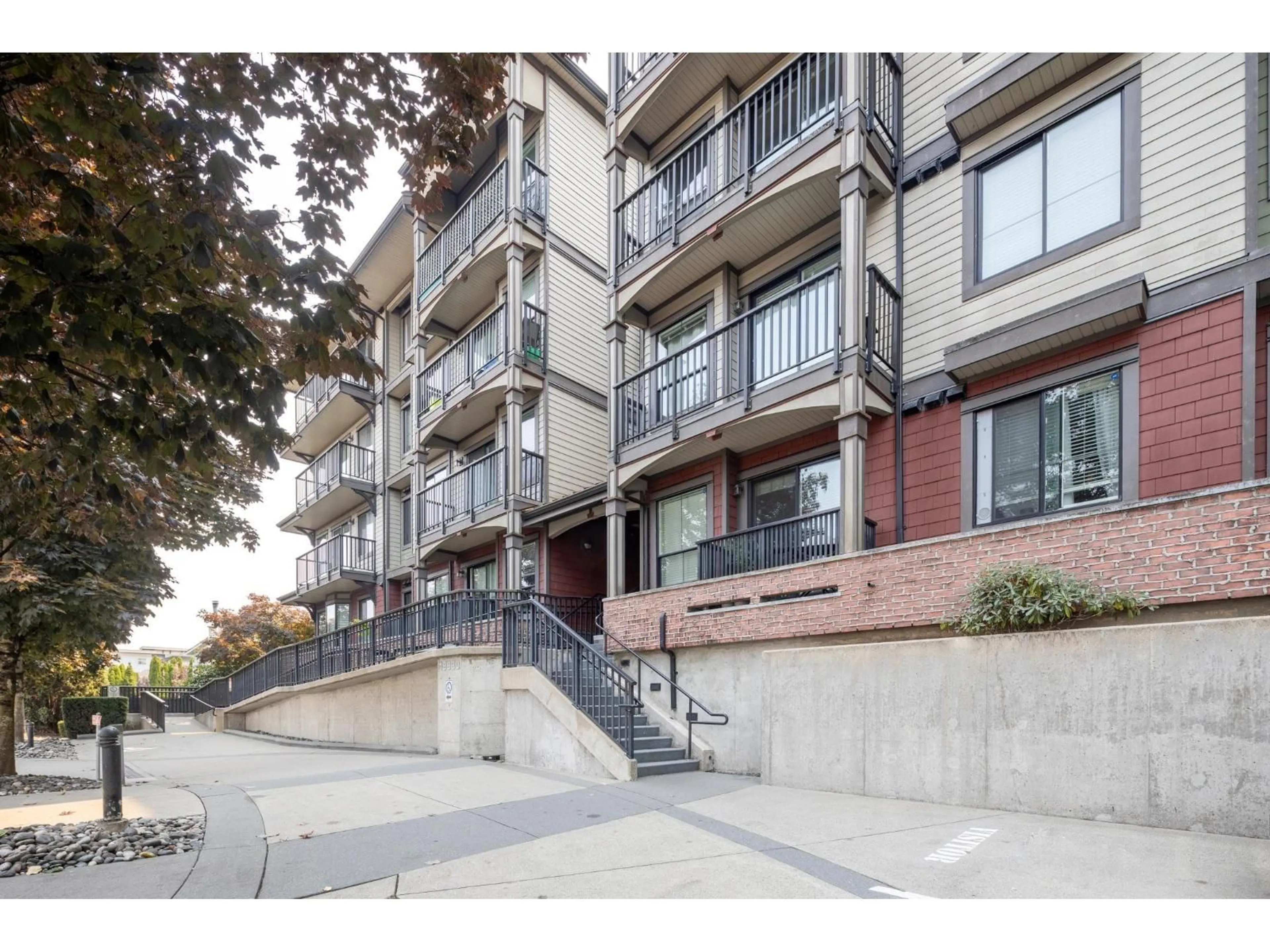 Unknown for 308 - 19830 56, Langley British Columbia V3A0A5