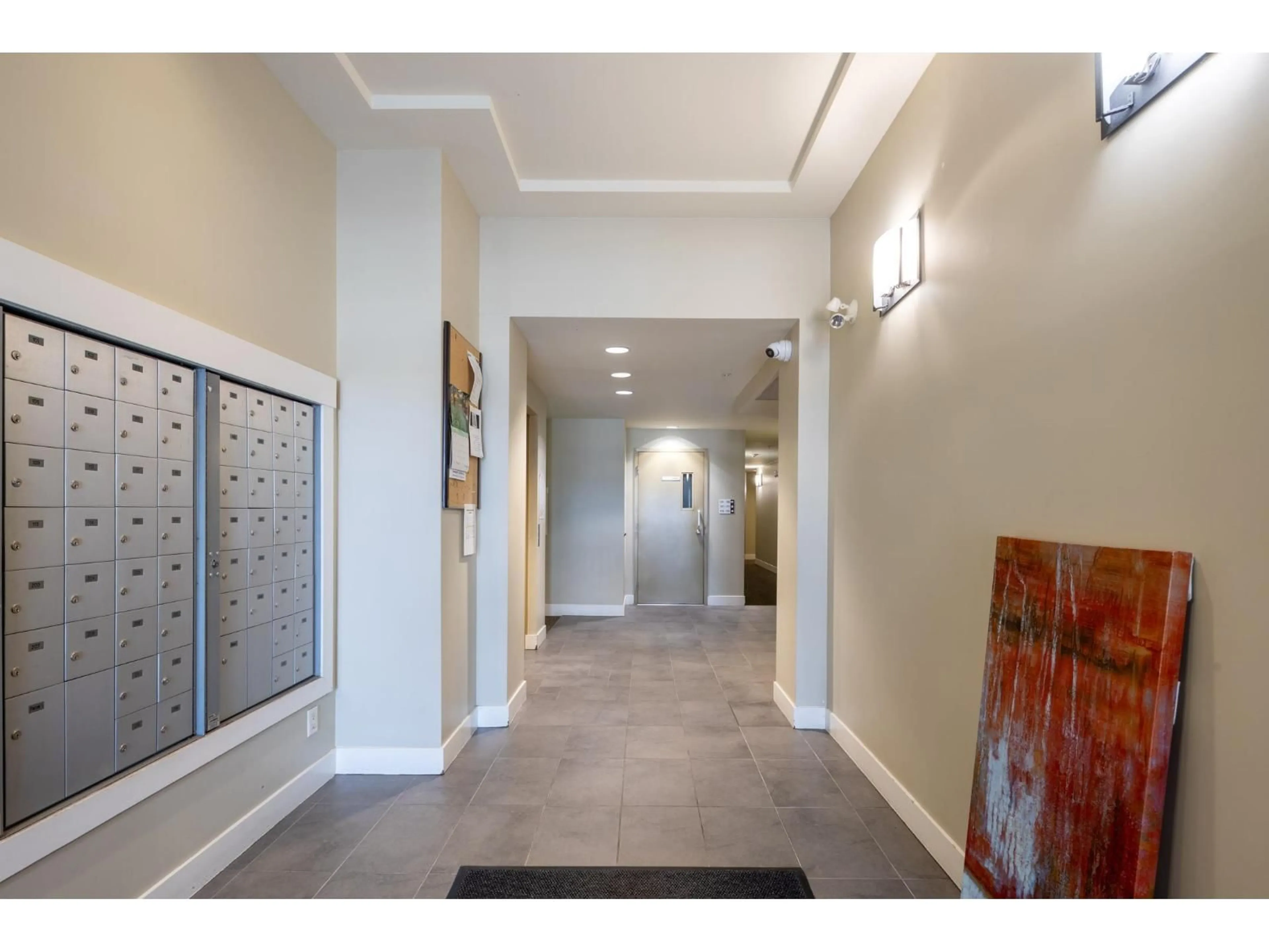 Indoor foyer for 308 - 19830 56, Langley British Columbia V3A0A5