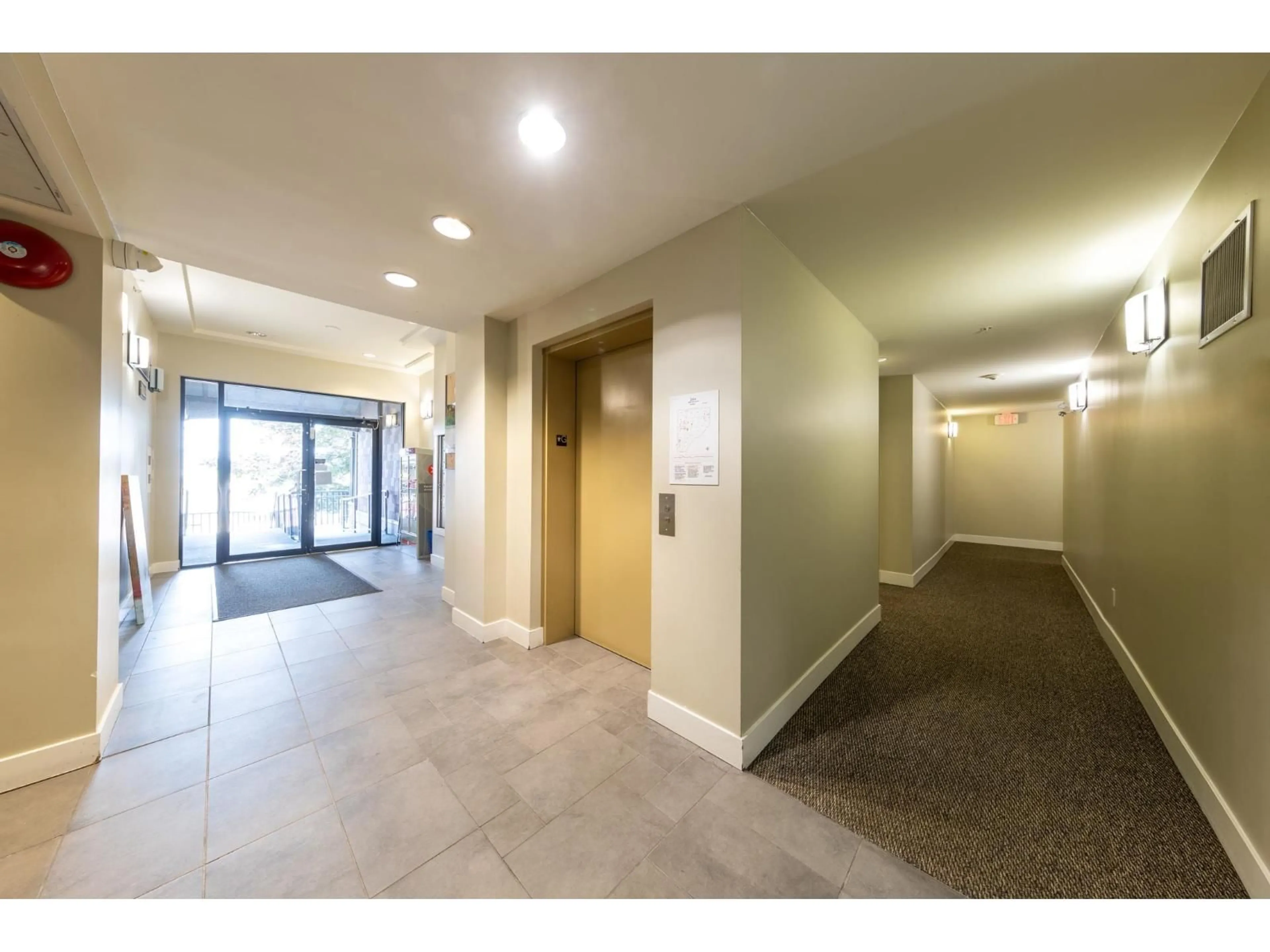 Indoor foyer for 308 - 19830 56, Langley British Columbia V3A0A5