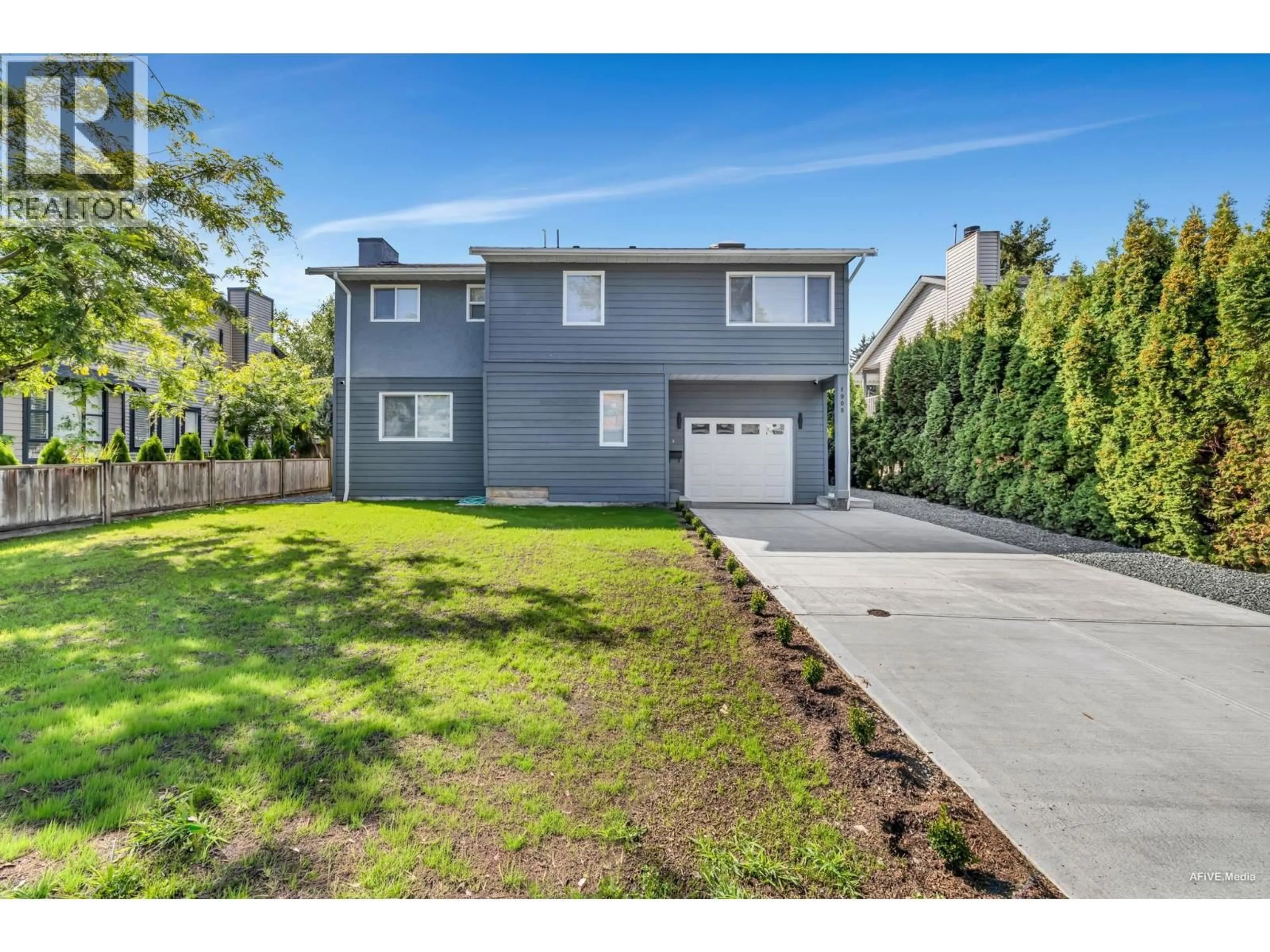 Home with vinyl exterior material, street for 1908 TYLER AVENUE, Port Coquitlam British Columbia V3C4V8