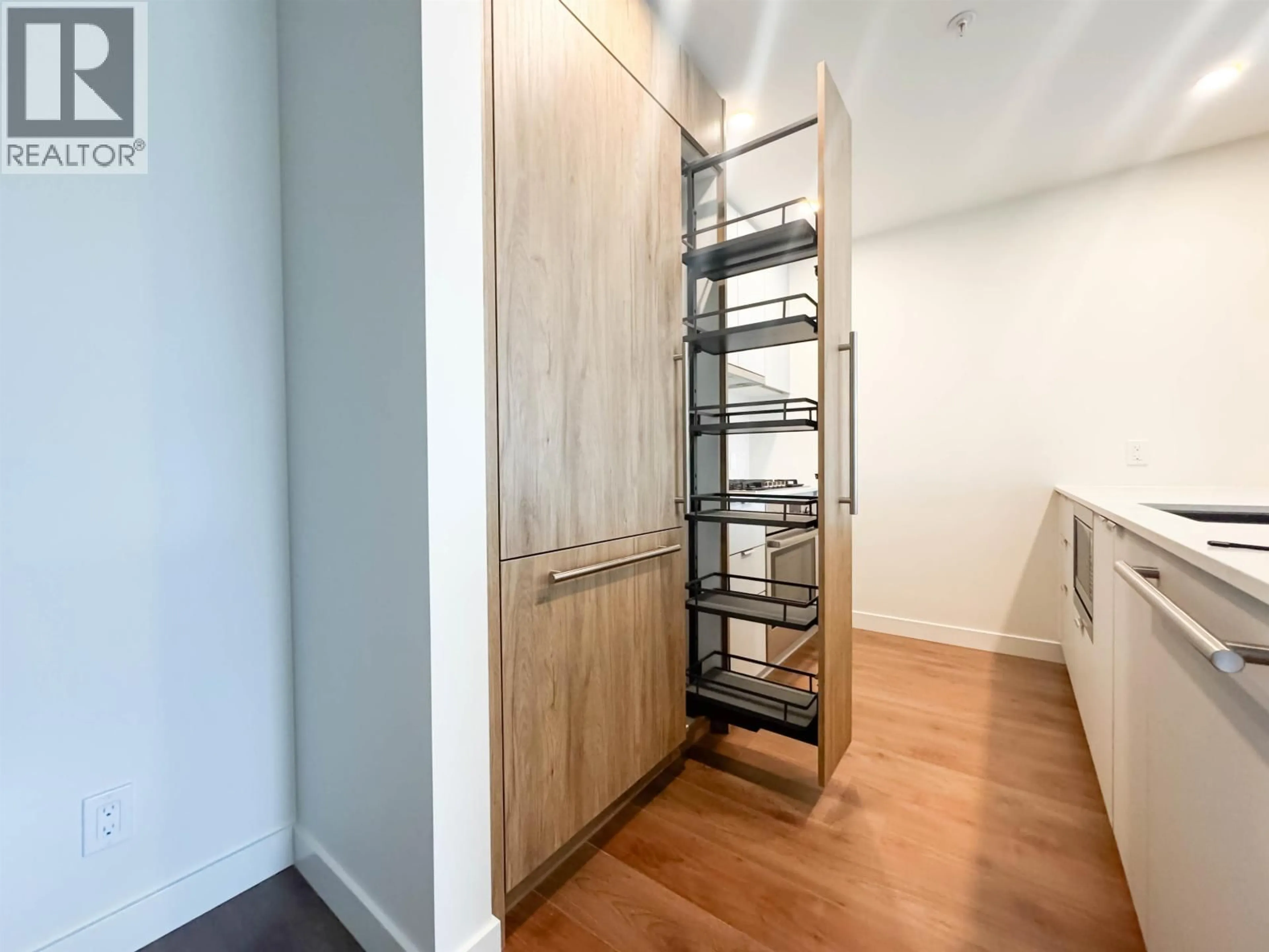 Storage room or clothes room or walk-in closet for 3207 - 537 COTTONWOOD AVENUE, Coquitlam British Columbia V3J0S4