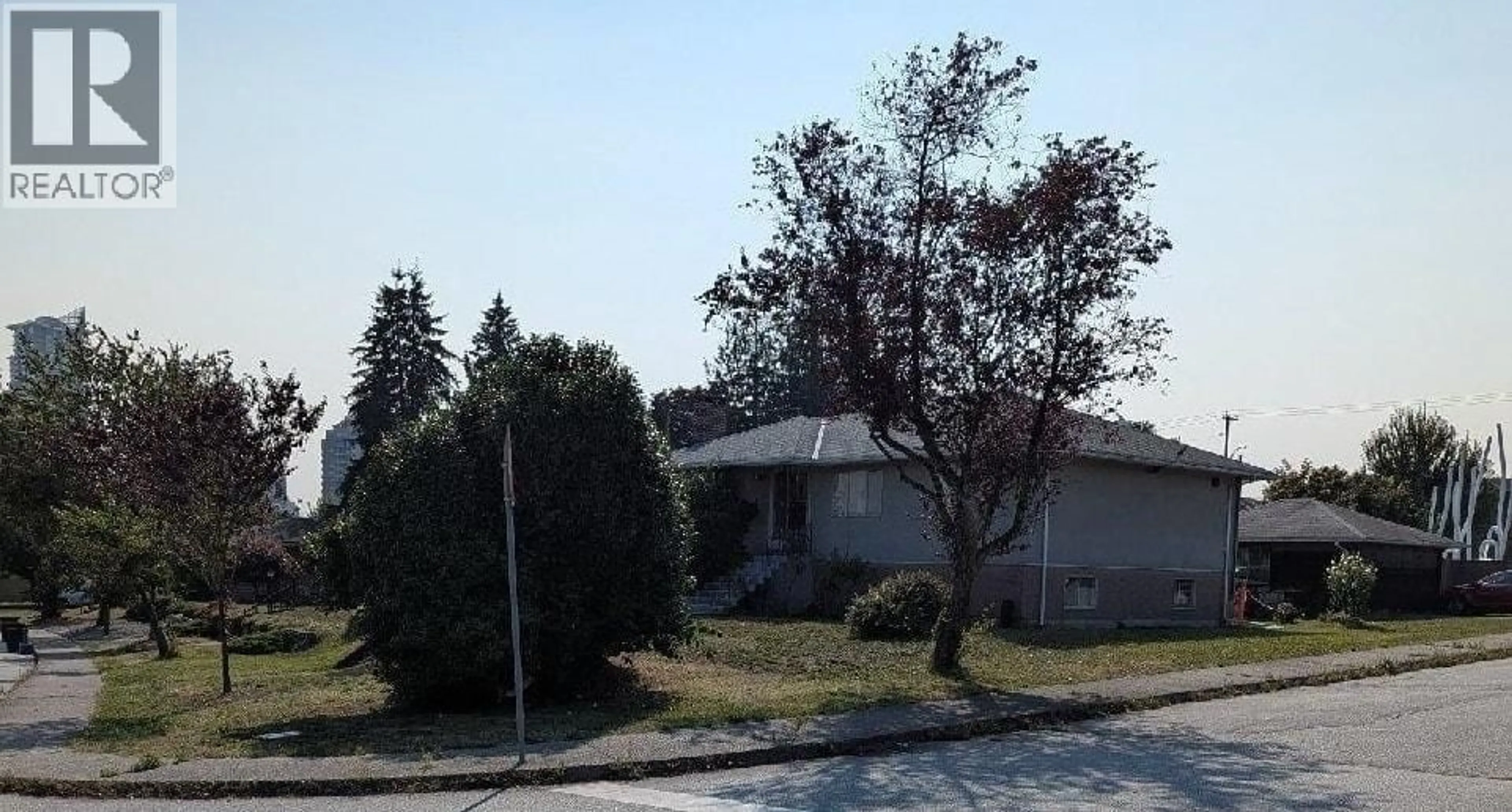 Unknown for 4623 ALPHA DRIVE, Burnaby British Columbia V5C3M8