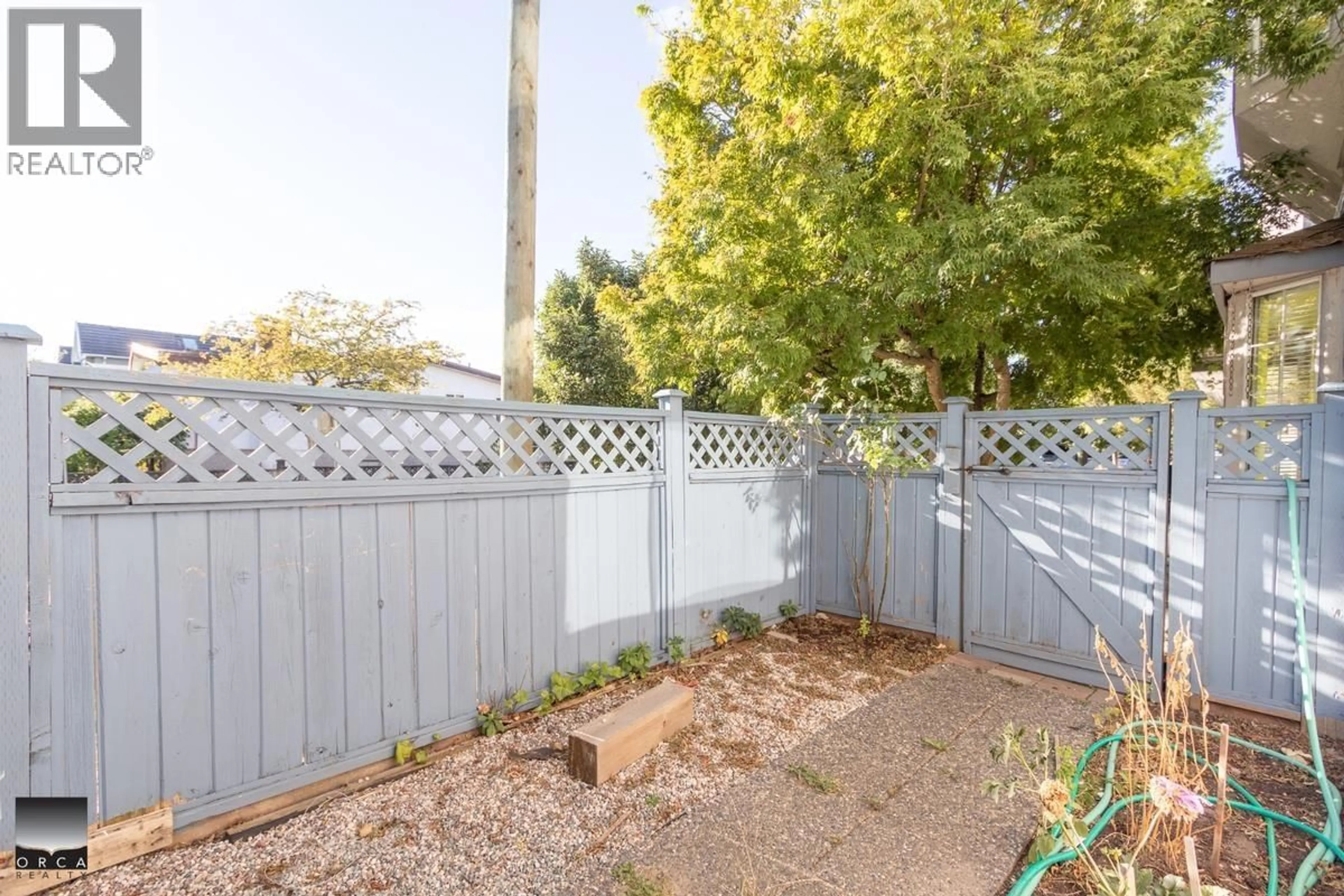 Patio, unknown for 101 - 5980 PRINCE EDWARD STREET, Vancouver British Columbia V5W4A8