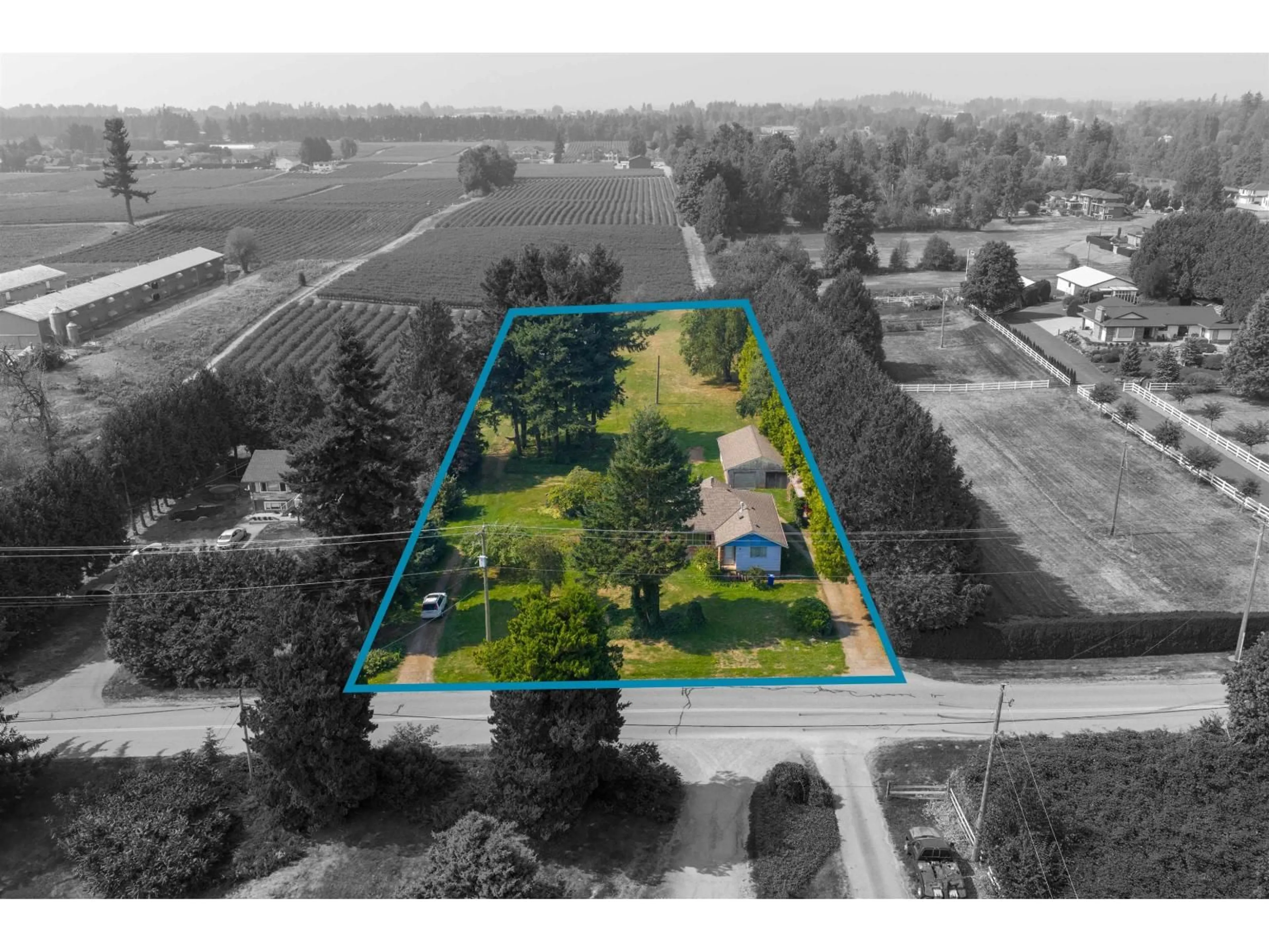 A pic from outside/outdoor area/front of a property/back of a property/a pic from drone, street for 1093 MCKENZIE, Abbotsford British Columbia V2S7N5