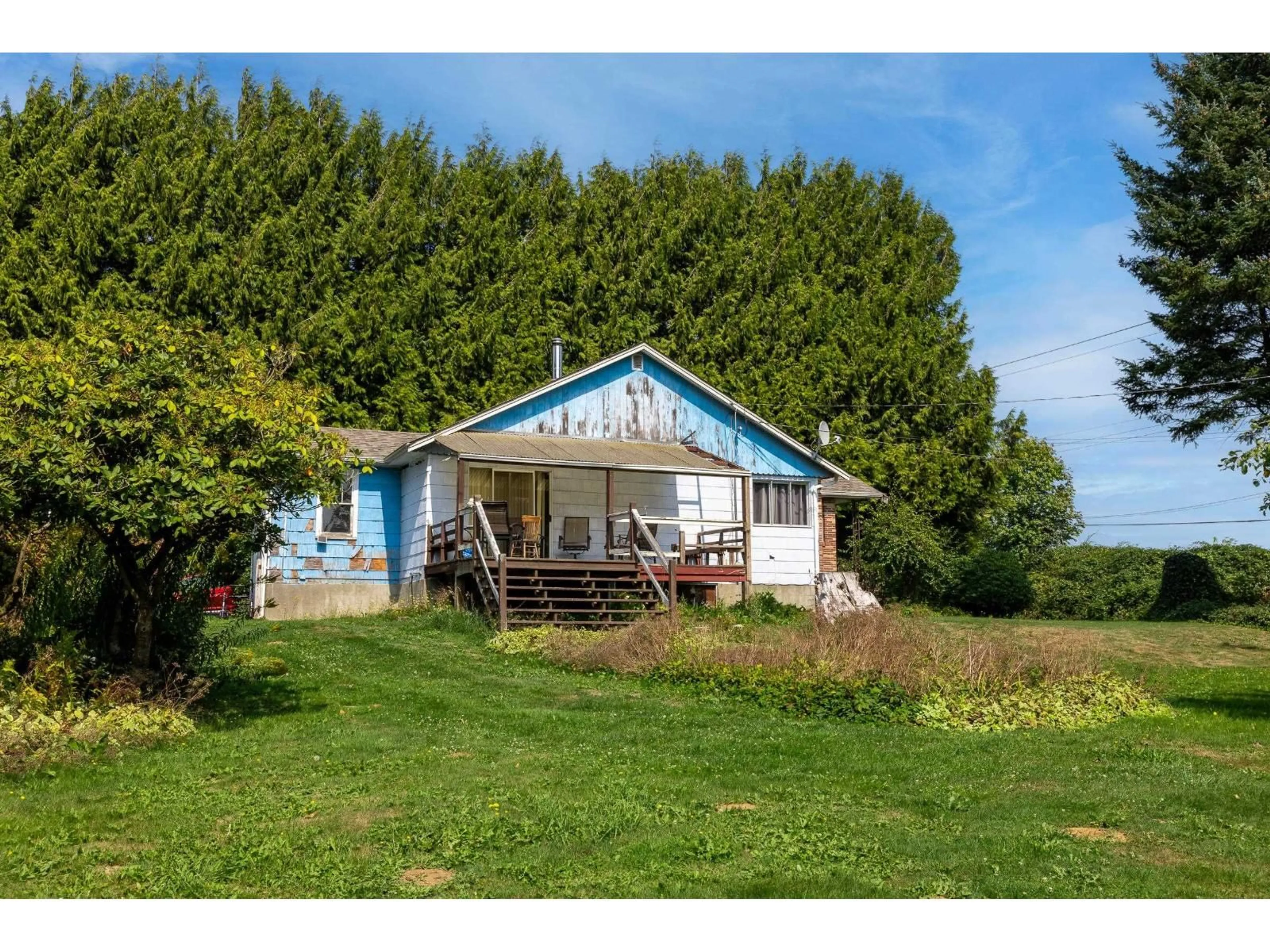 A pic from outside/outdoor area/front of a property/back of a property/a pic from drone, unknown for 1093 MCKENZIE, Abbotsford British Columbia V2S7N5