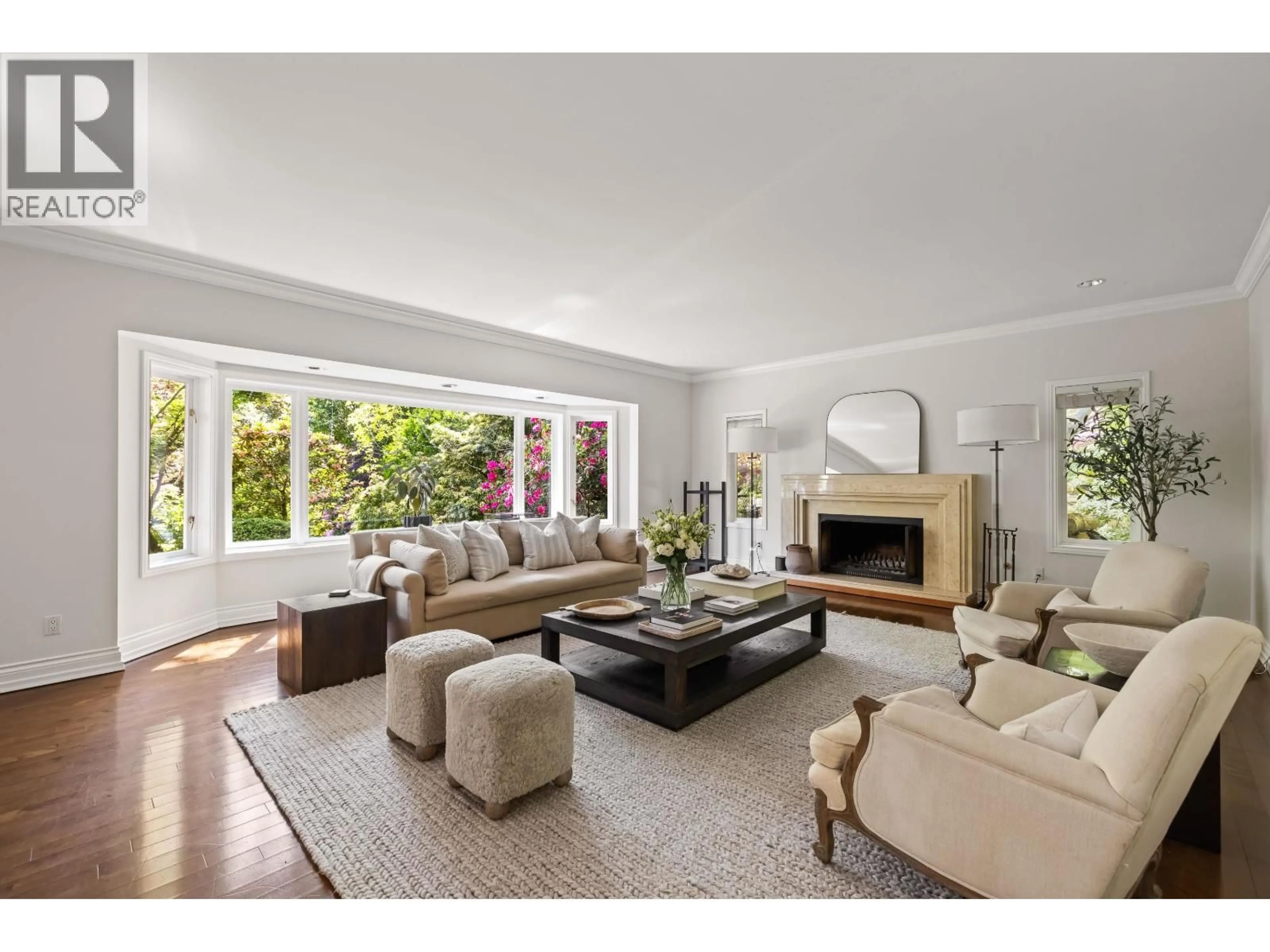 Living room with furniture, unknown for 2992 ROSEBERY AVENUE, West Vancouver British Columbia V7V3A7