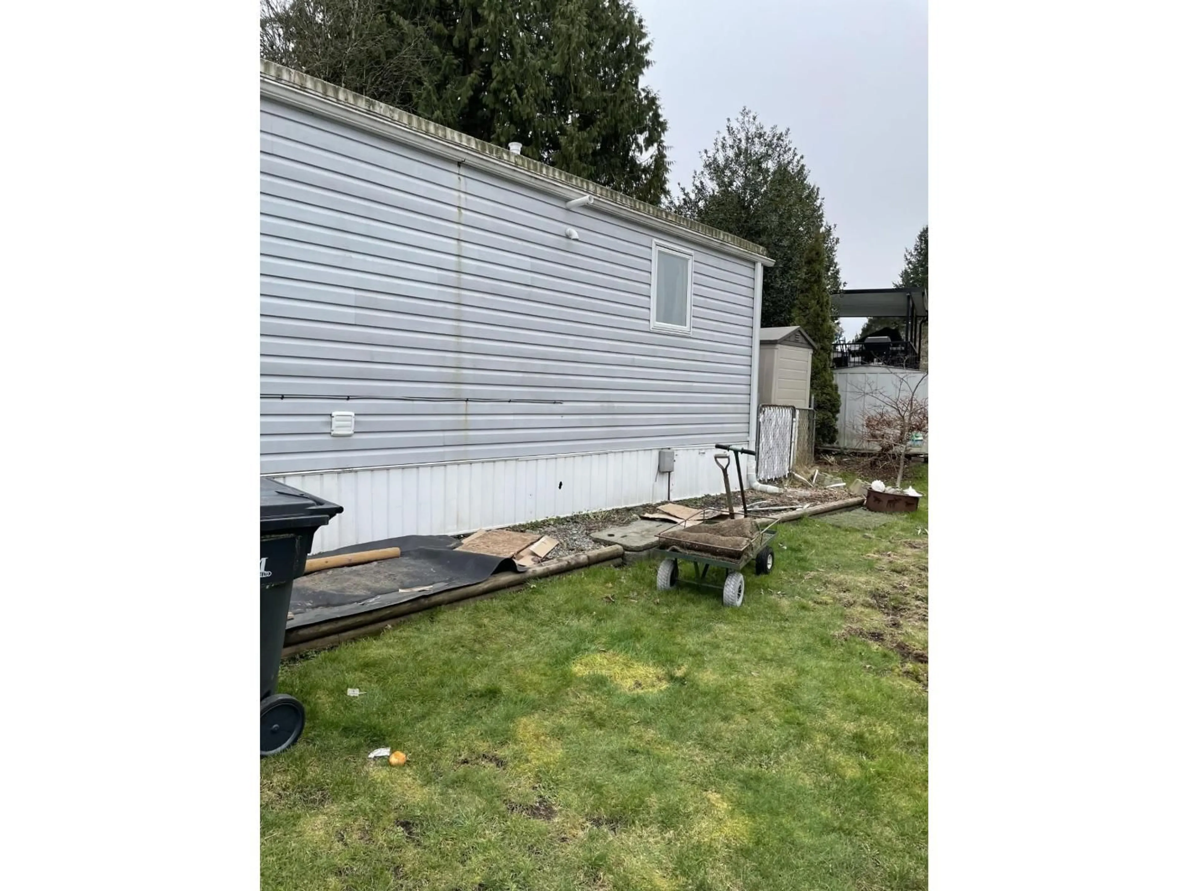 Shed for 169 - 7790 KING GEORGE, Surrey British Columbia V3W5Y4