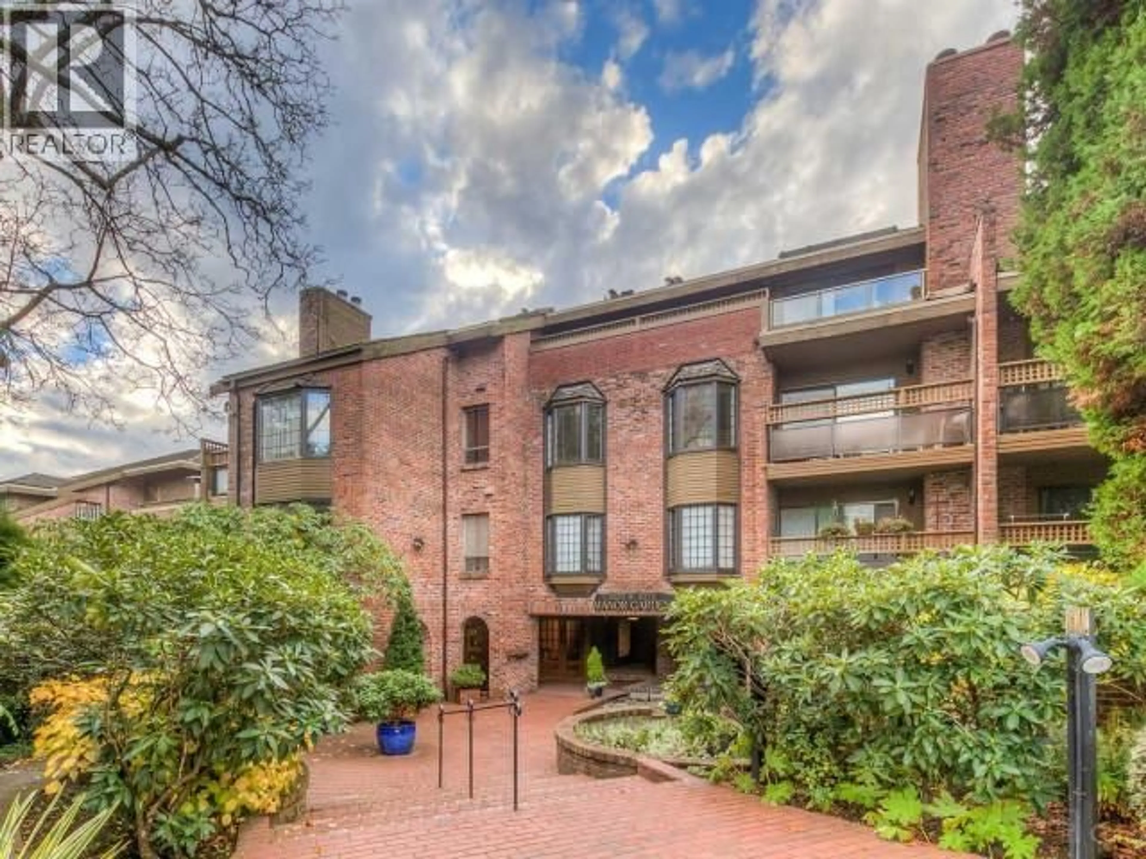 Unknown for 218 - 2320 40TH AVENUE, Vancouver British Columbia V6M4H6