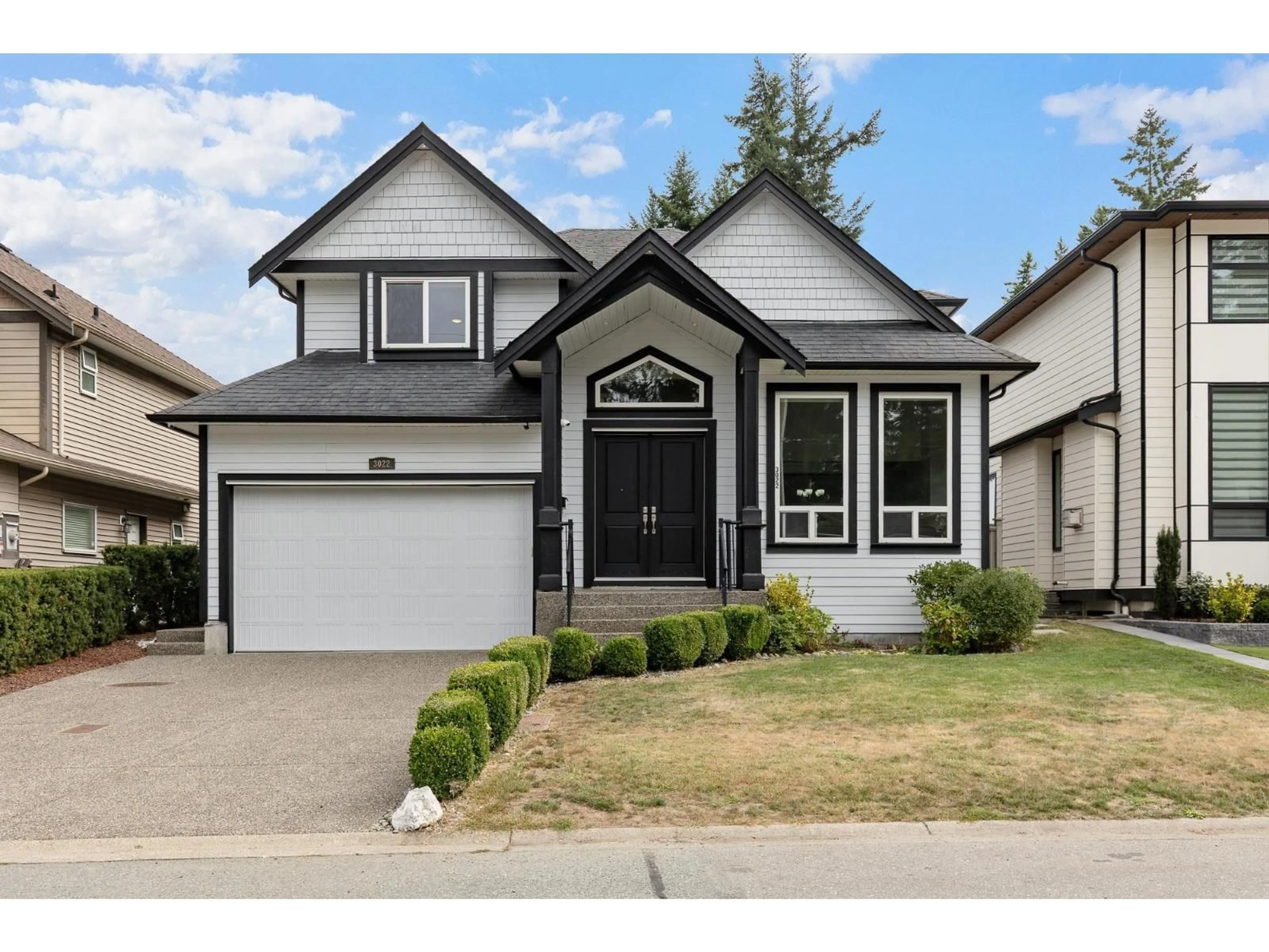 Home with vinyl exterior material, street for 3022 PRINCESS, Abbotsford British Columbia V2T2T1