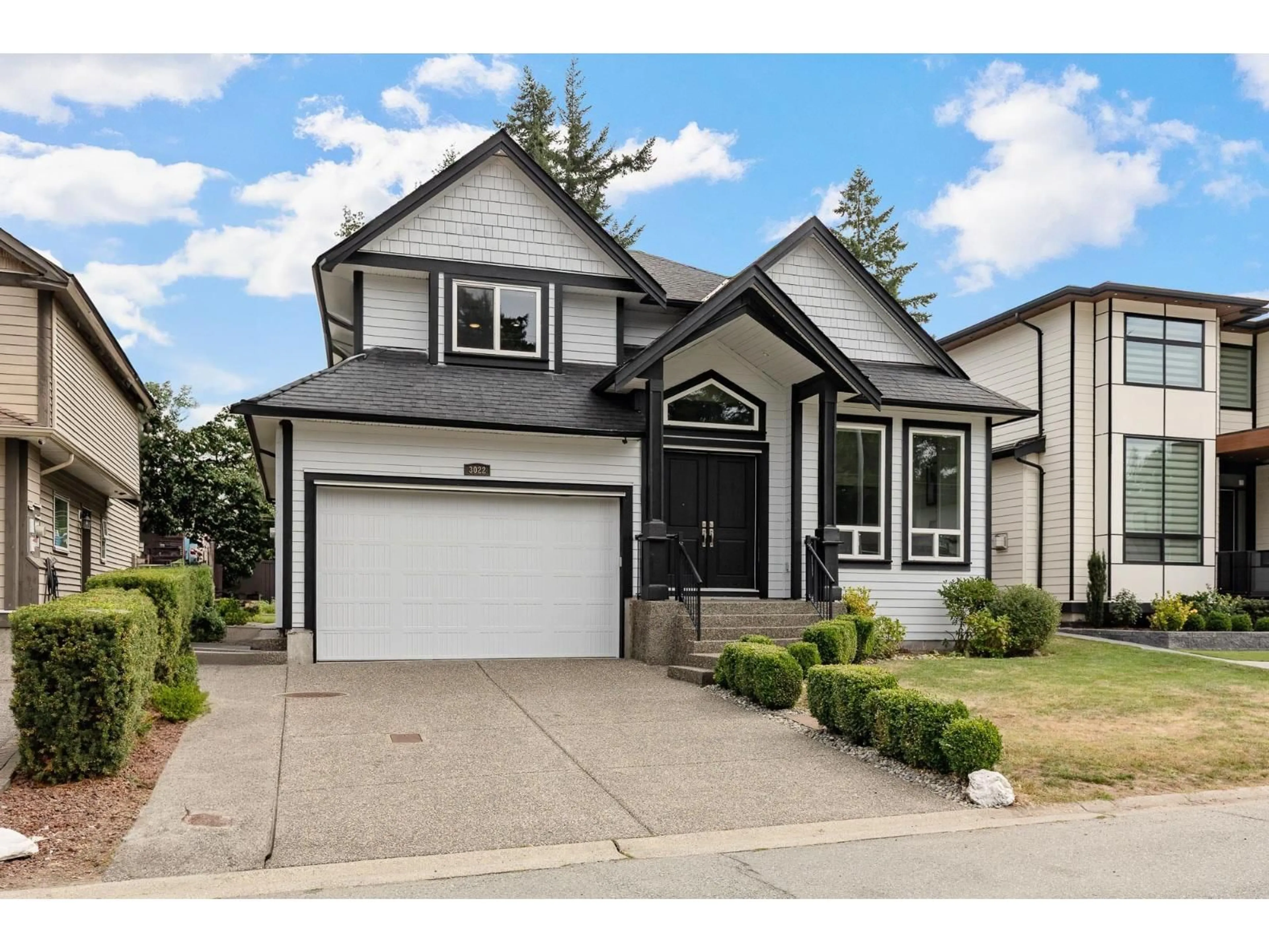 Home with vinyl exterior material, street for 3022 PRINCESS, Abbotsford British Columbia V2T2T1