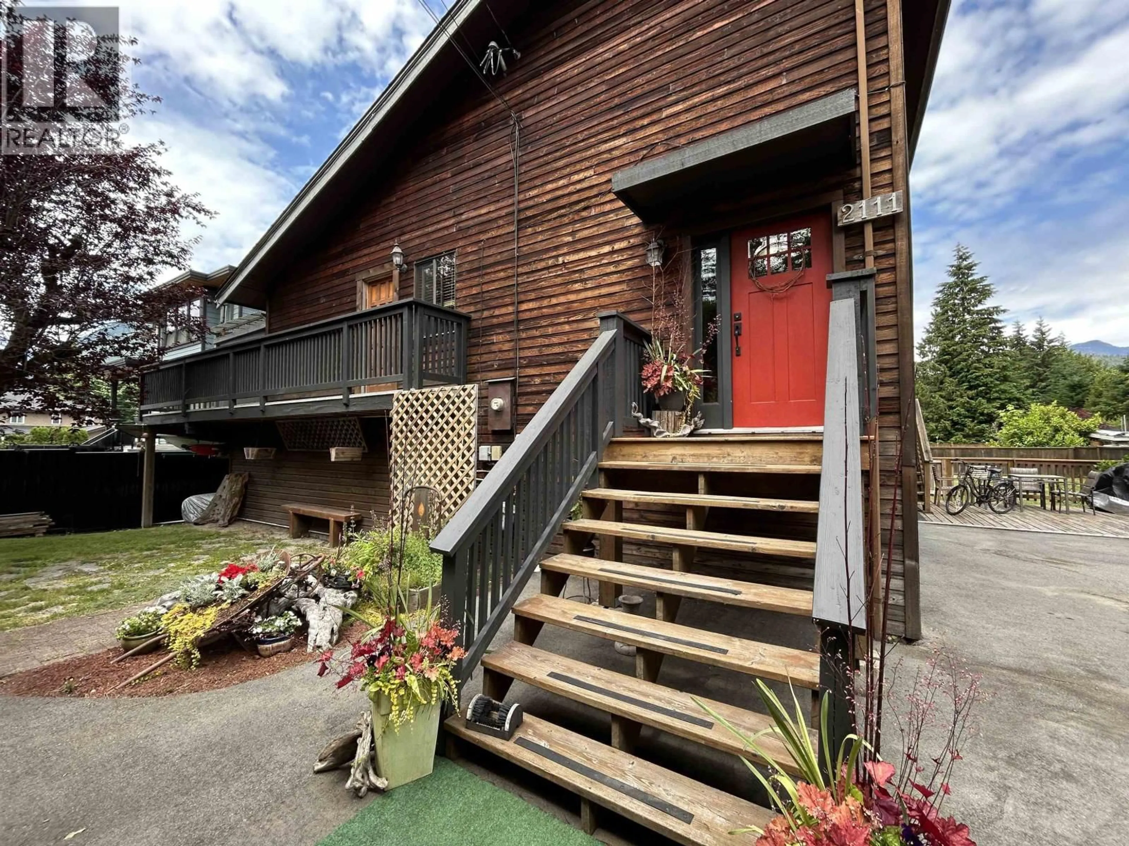 Unknown for 2111 MAMQUAM ROAD, Squamish British Columbia V0N1T0