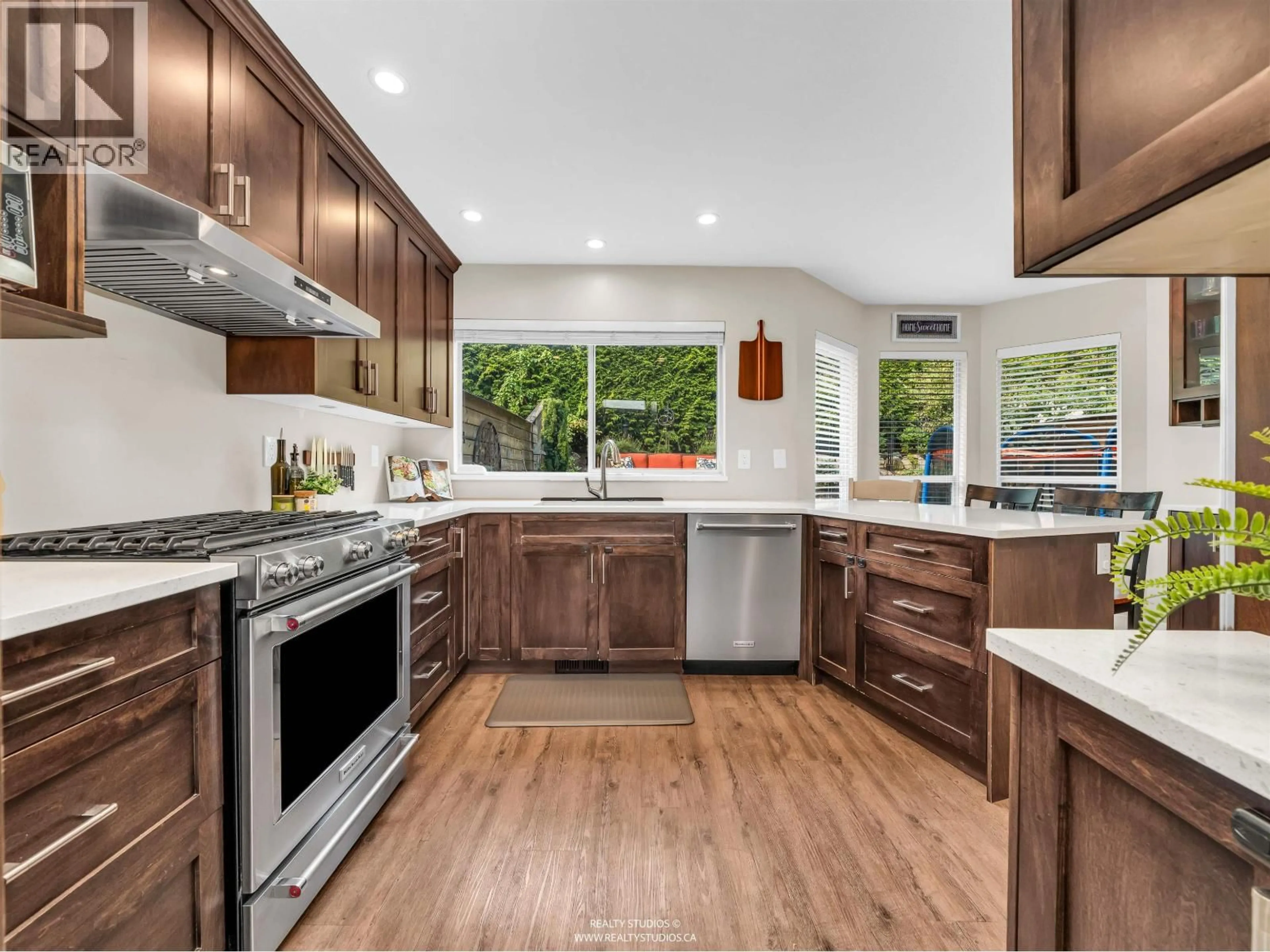 Unknown for 405 - 1176 FALCON DRIVE, Coquitlam British Columbia V3E2N7