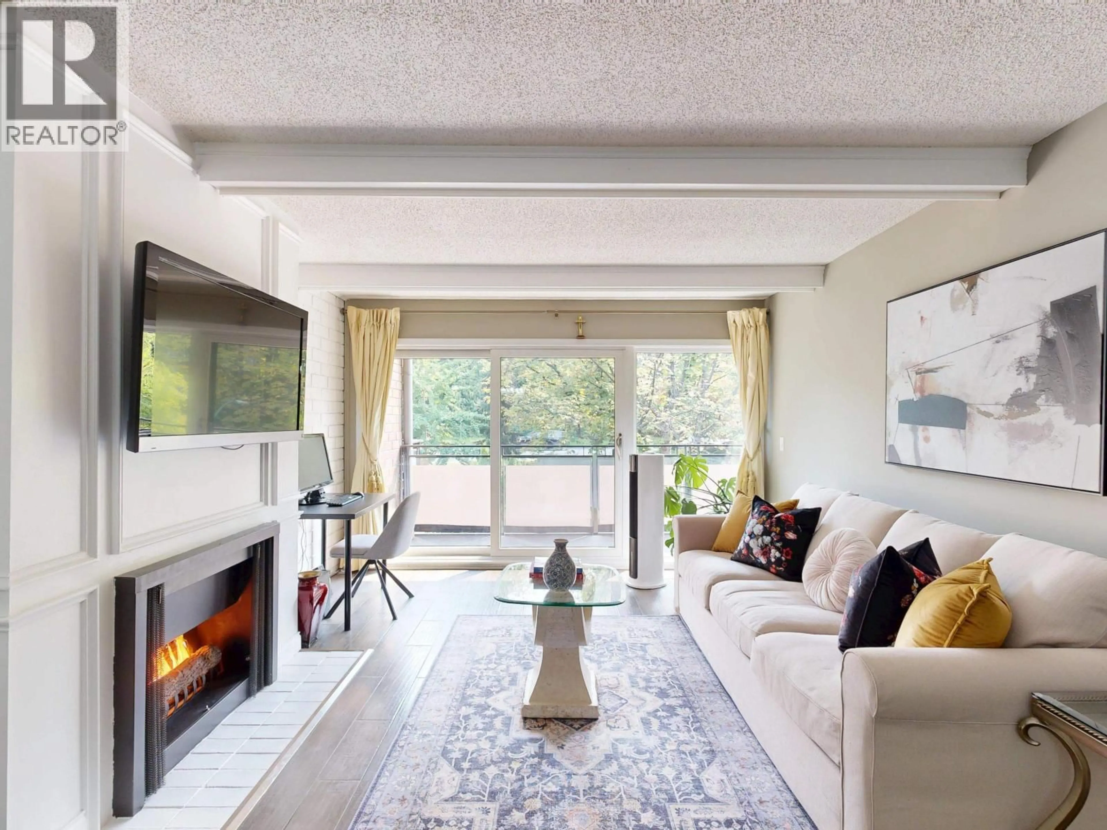 Living room with furniture, unknown for 510 - 1405 15TH AVENUE, Vancouver British Columbia V6H3R2