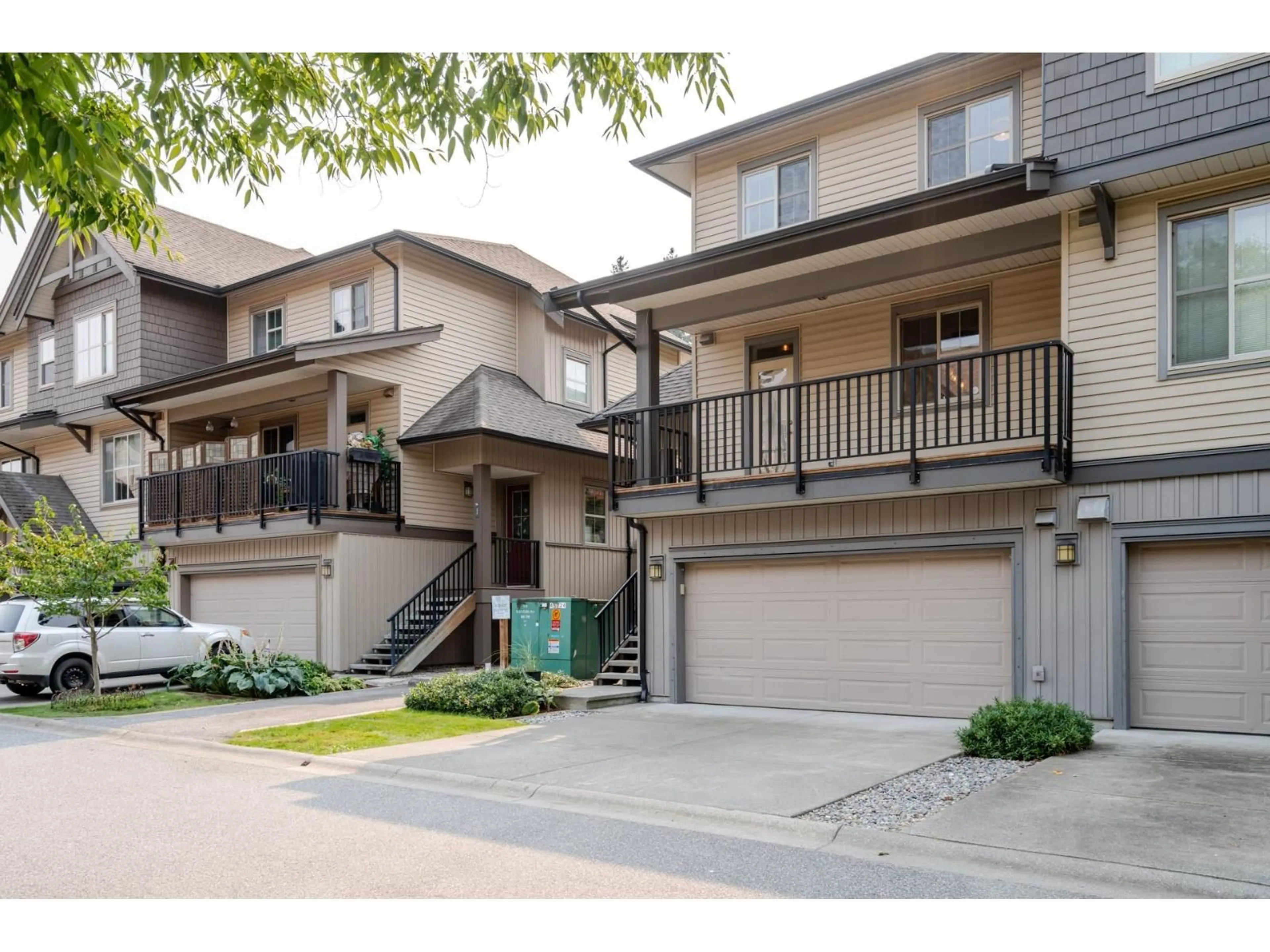 Patio, street for 29 - 9525 204, Langley British Columbia V1M0B9