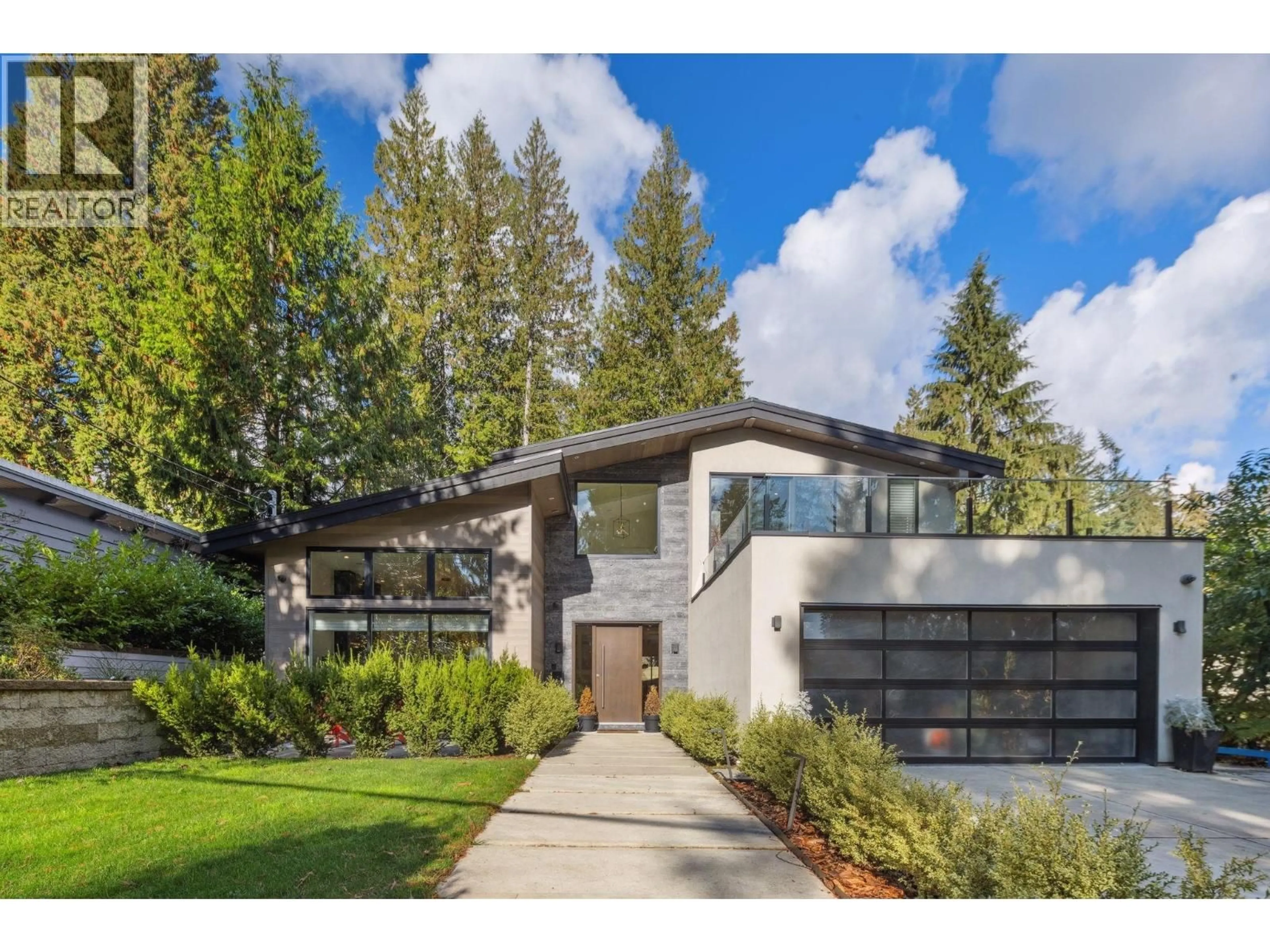 Unknown for 686 OSBORNE ROAD, North Vancouver British Columbia V7N1M7