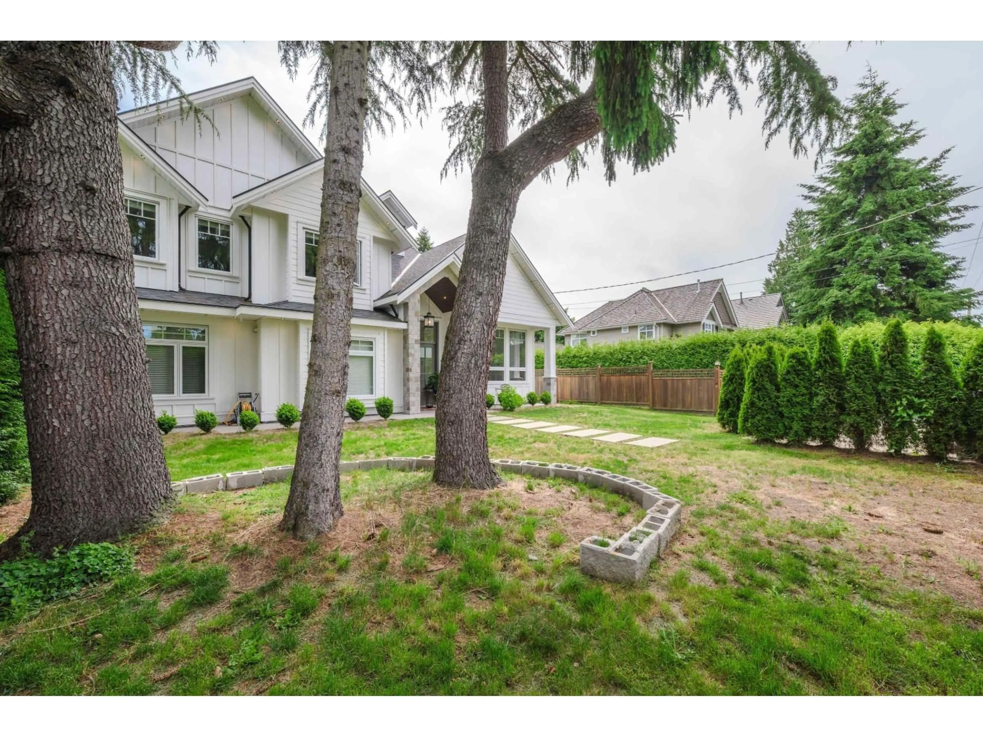Patio, unknown for 1938 140, Surrey British Columbia V4A4H3