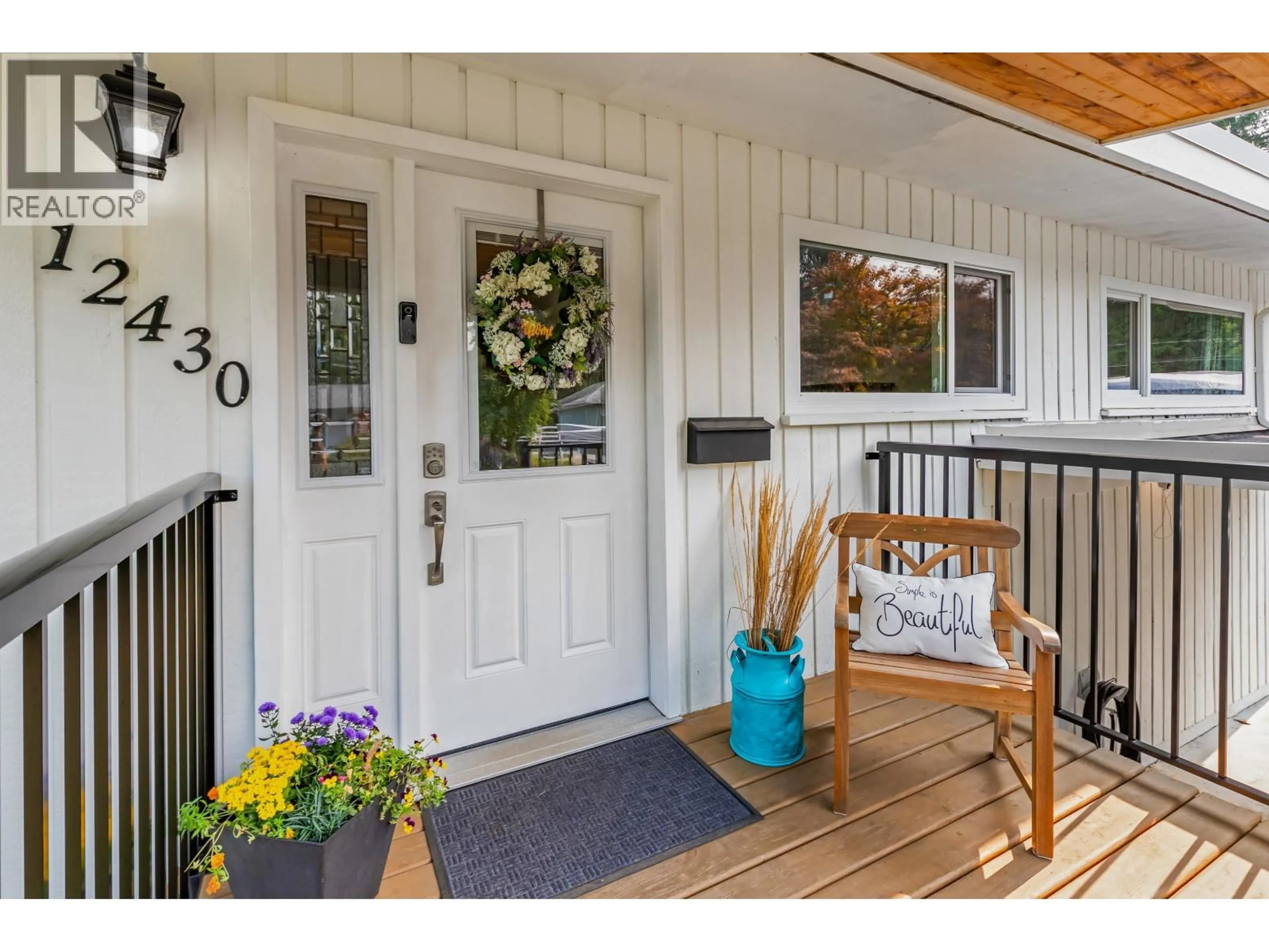 Indoor entryway for 12430 208 STREET, Maple Ridge British Columbia V2X4X2