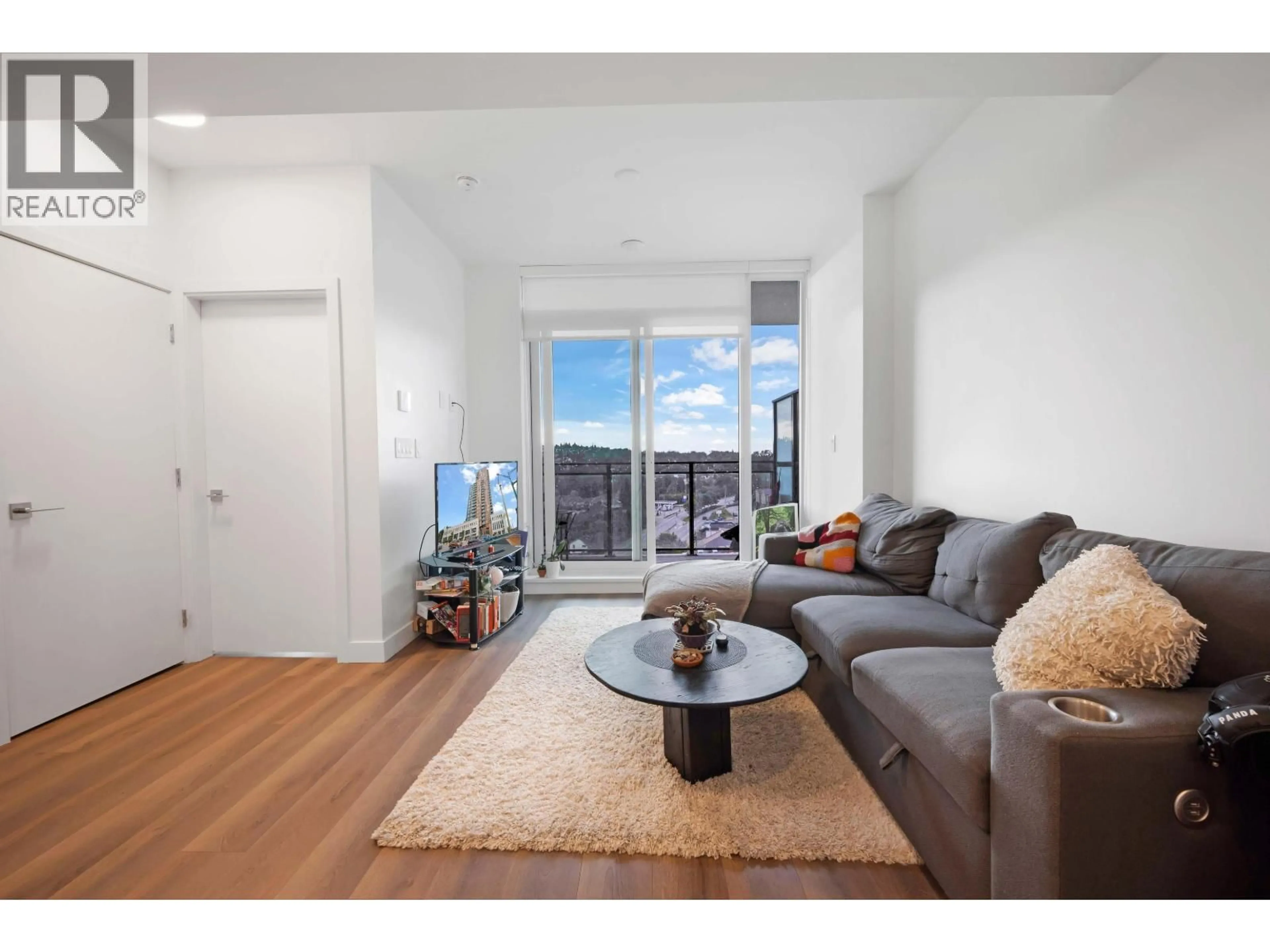Living room with furniture, unknown for 1405 - 901 LOUGHEED HIGHWAY, Coquitlam British Columbia V3K0J3