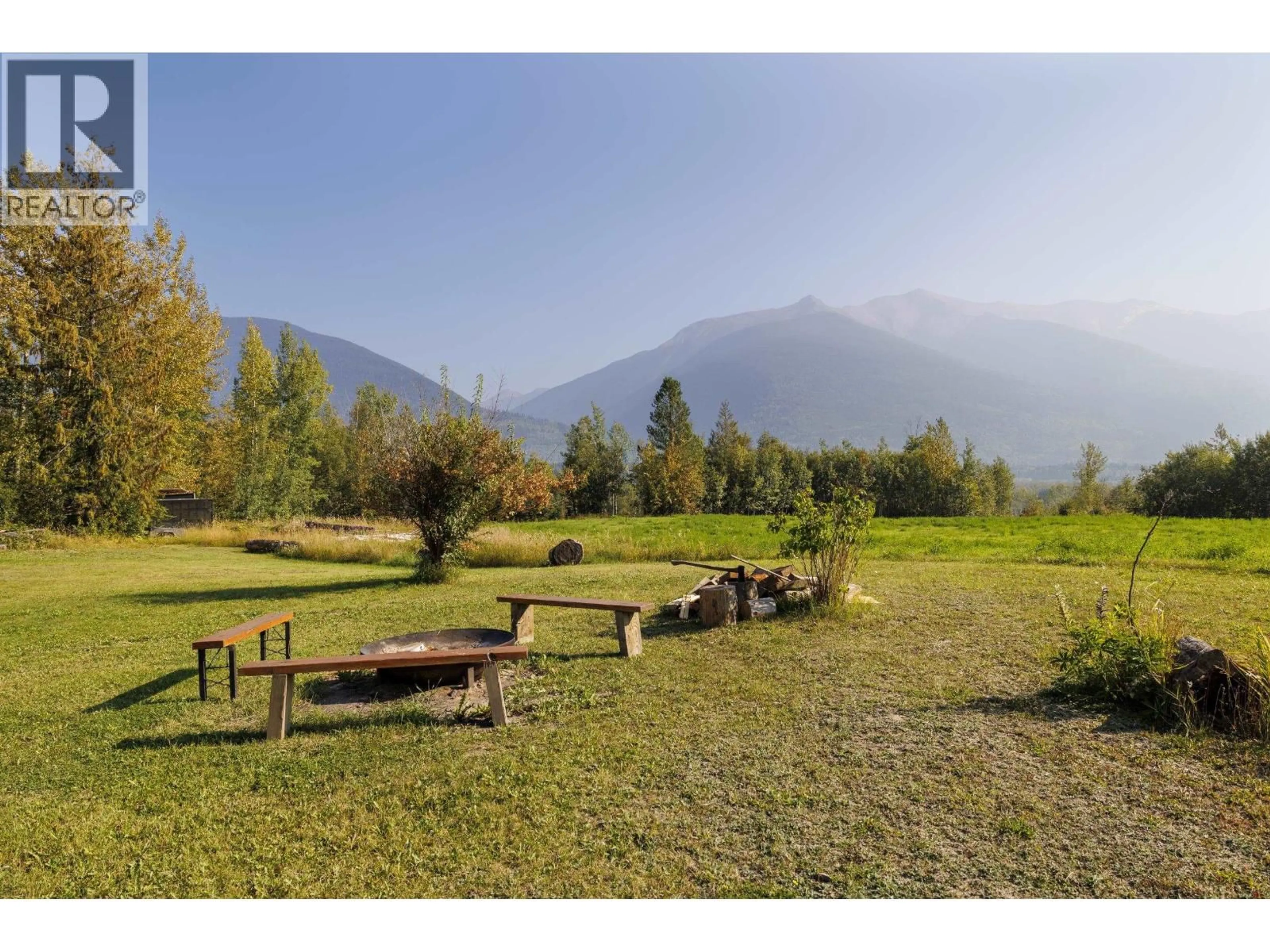 Patio, mountain view for 10050 DUNSTER-CROYDON ROAD, Dunster British Columbia V0J1J0