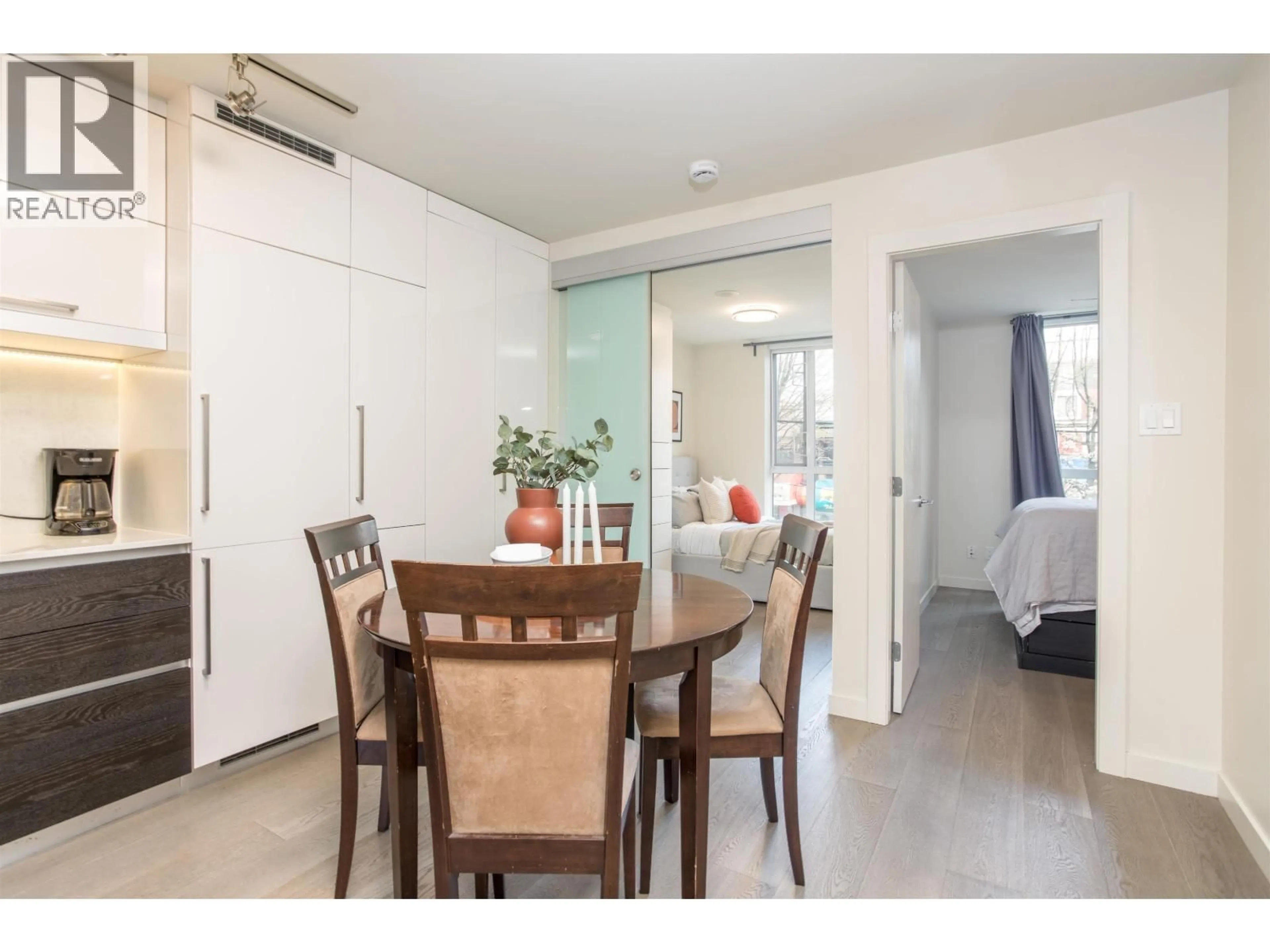 Dining room, wood/laminate floor for 208 - 189 KEEFER STREET, Vancouver British Columbia V6A0C8