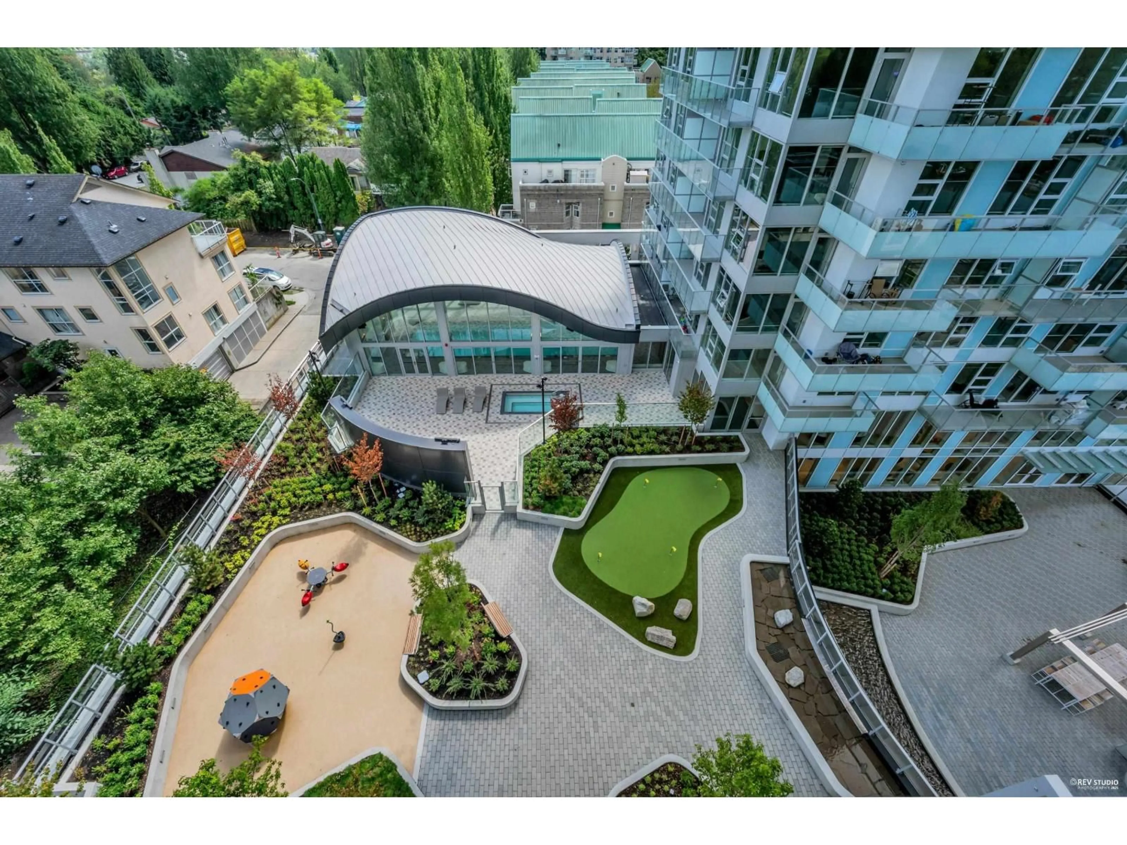 A pic from outside/outdoor area/front of a property/back of a property/a pic from drone, city buildings view from balcony for 805 - 13778 100, Surrey British Columbia V3T0V3