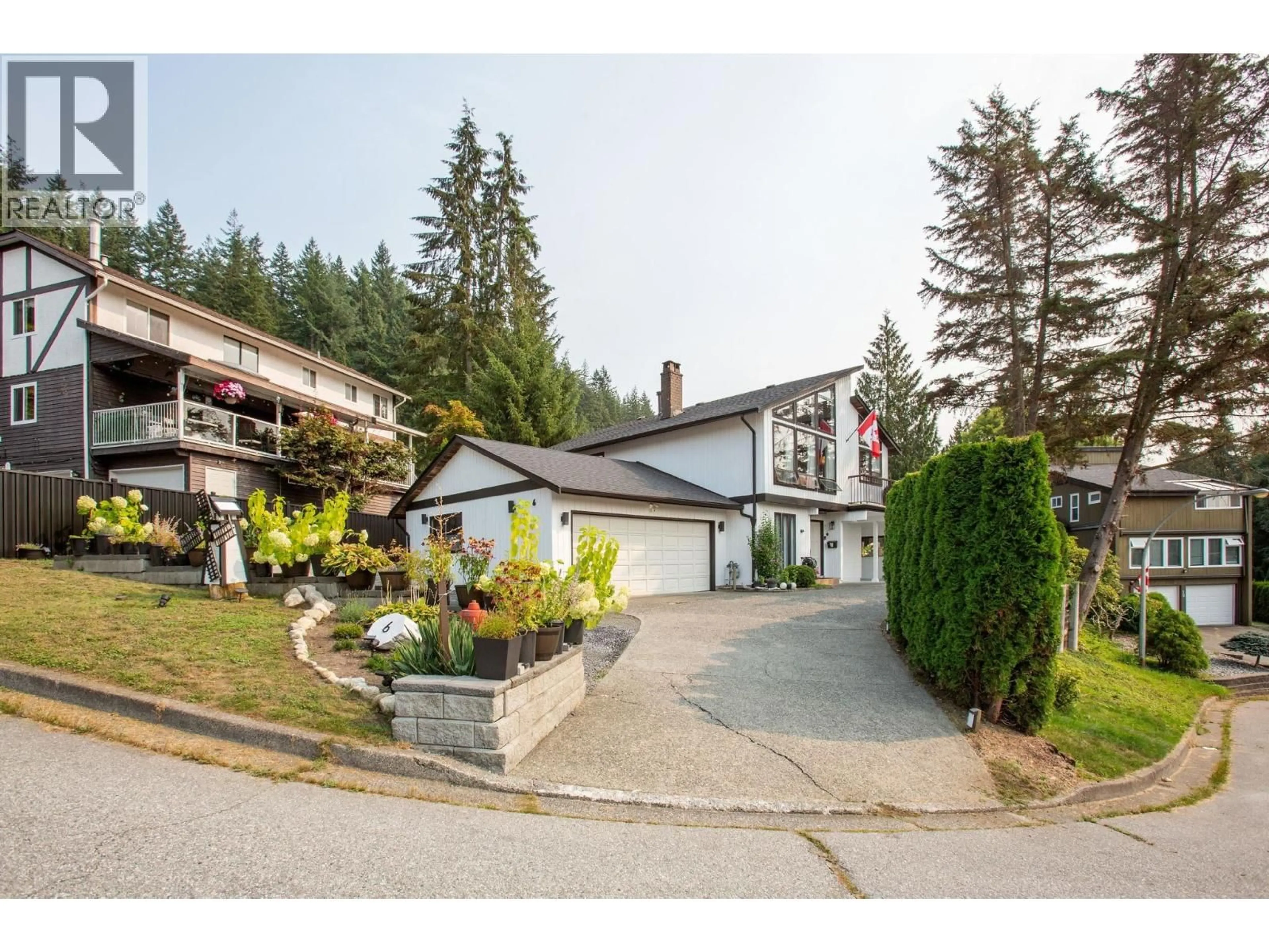 A pic from outside/outdoor area/front of a property/back of a property/a pic from drone, street for 6 ELSDON BAY, Port Moody British Columbia V3H3Z2