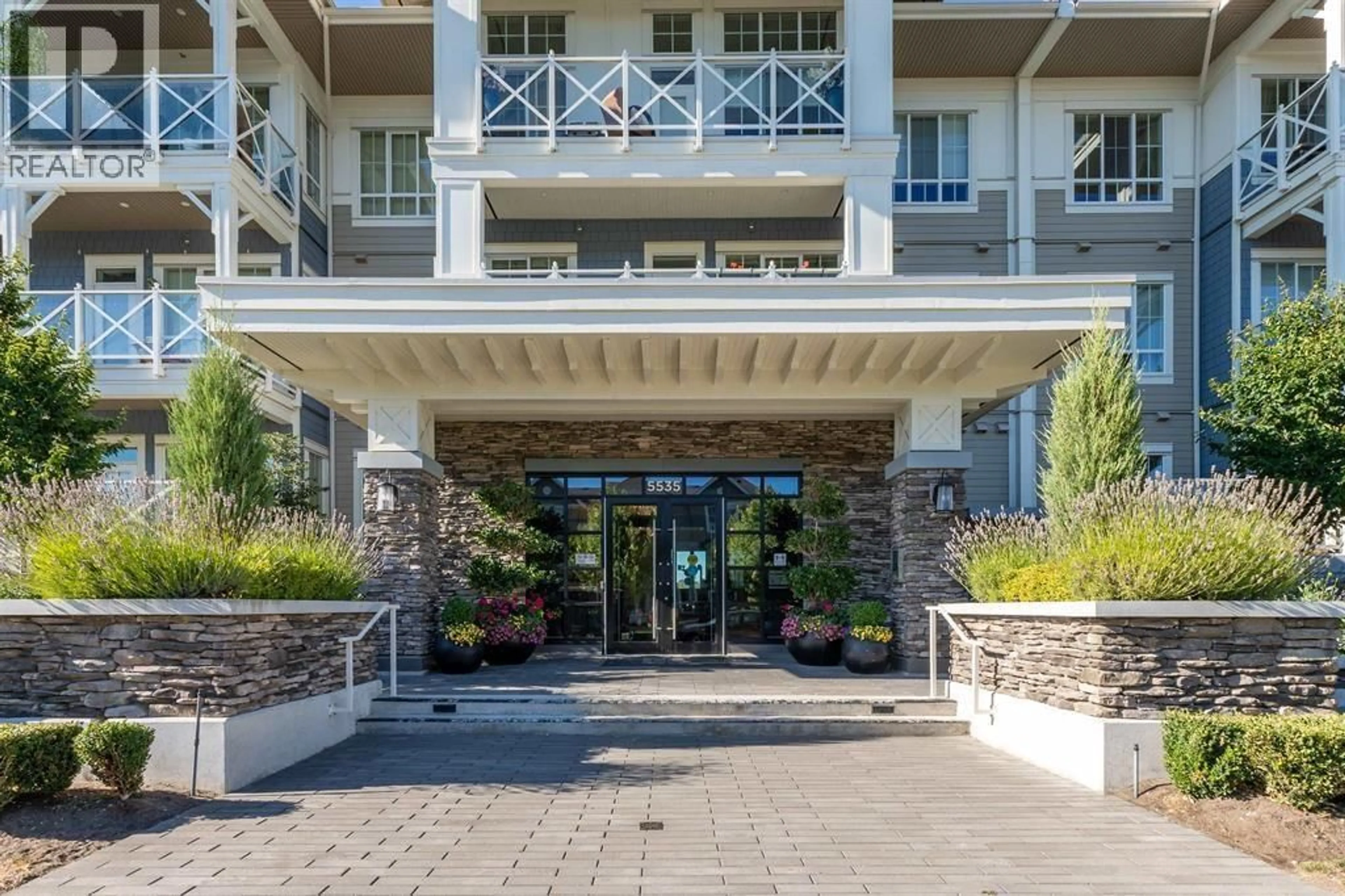 Patio, unknown for 221 - 5535 ADMIRAL WAY, Delta British Columbia V4K0E3